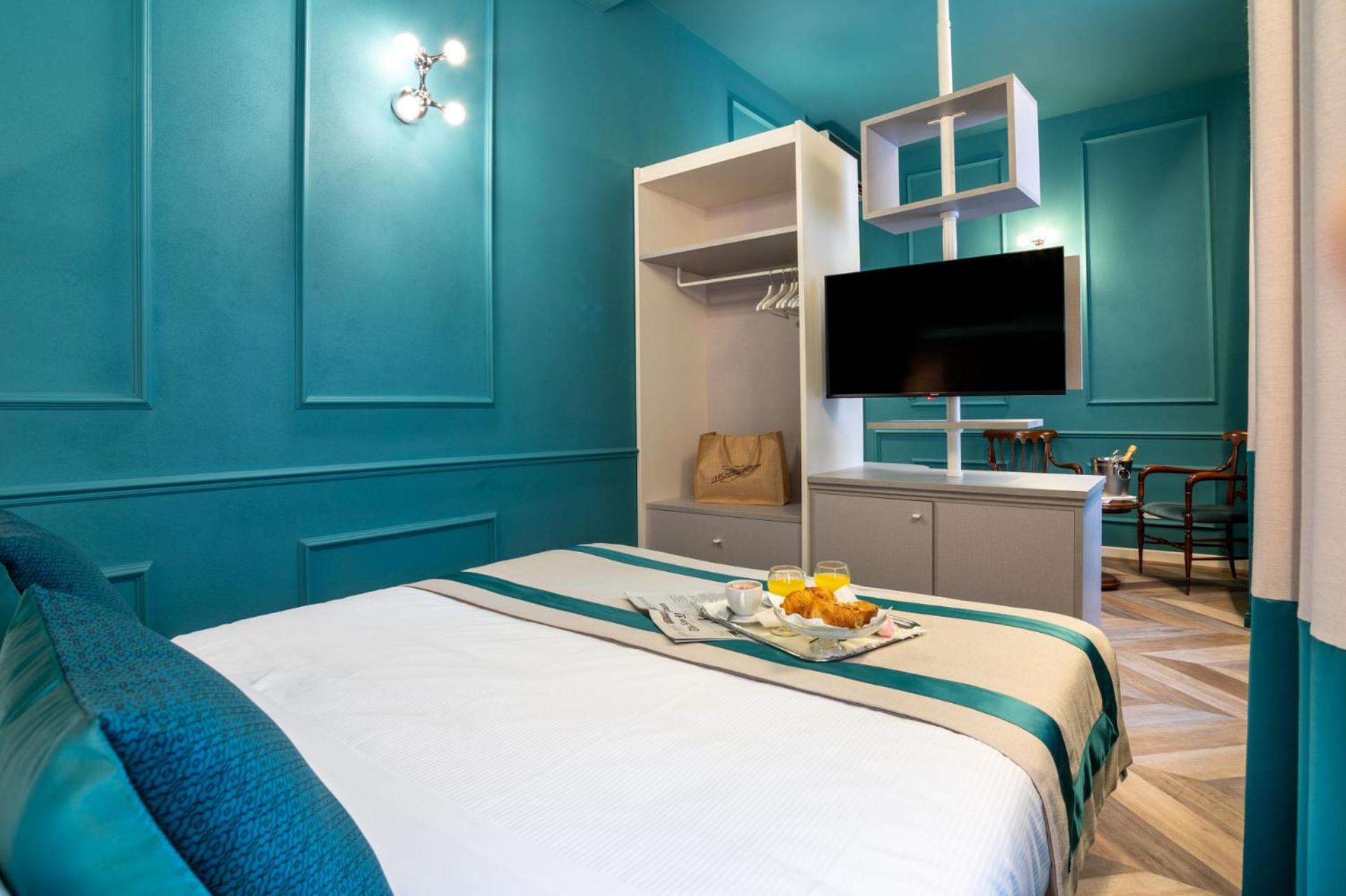 Deluxe Double or Twin Room - Photo 19