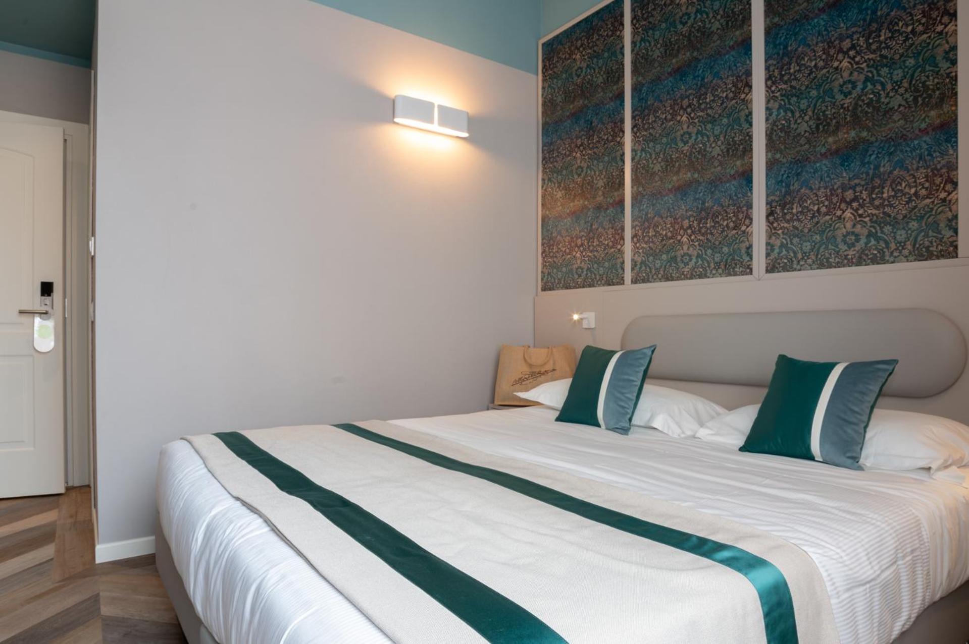 Deluxe Double or Twin Room - Photo 61
