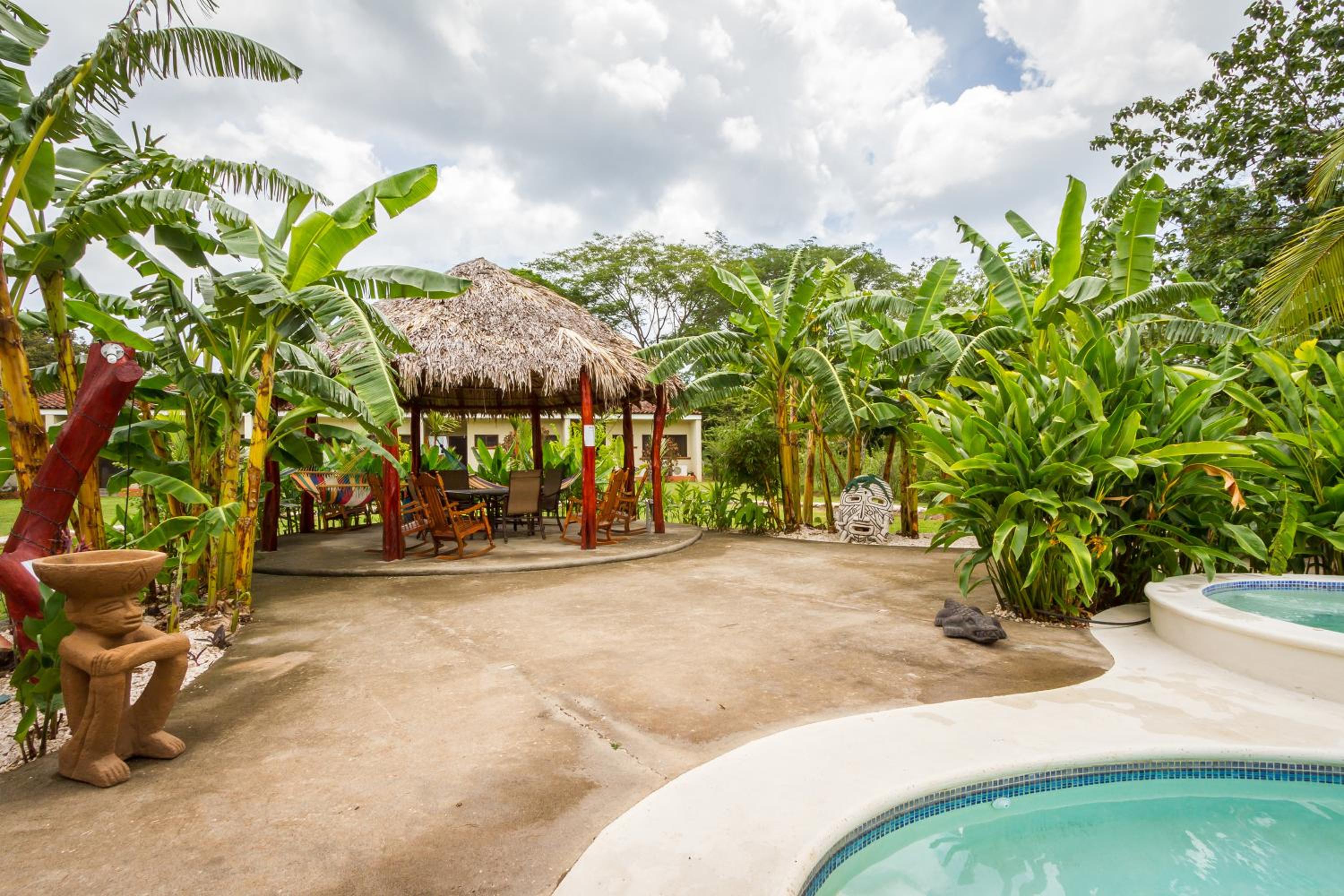 Three-Bedroom Villa photo 2