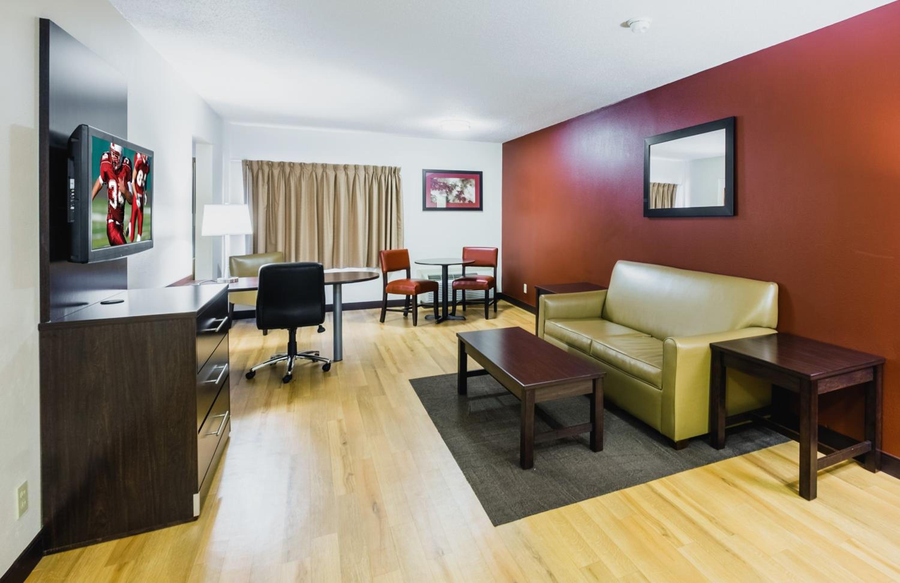Suite King Room Smoke Free - Photo 1