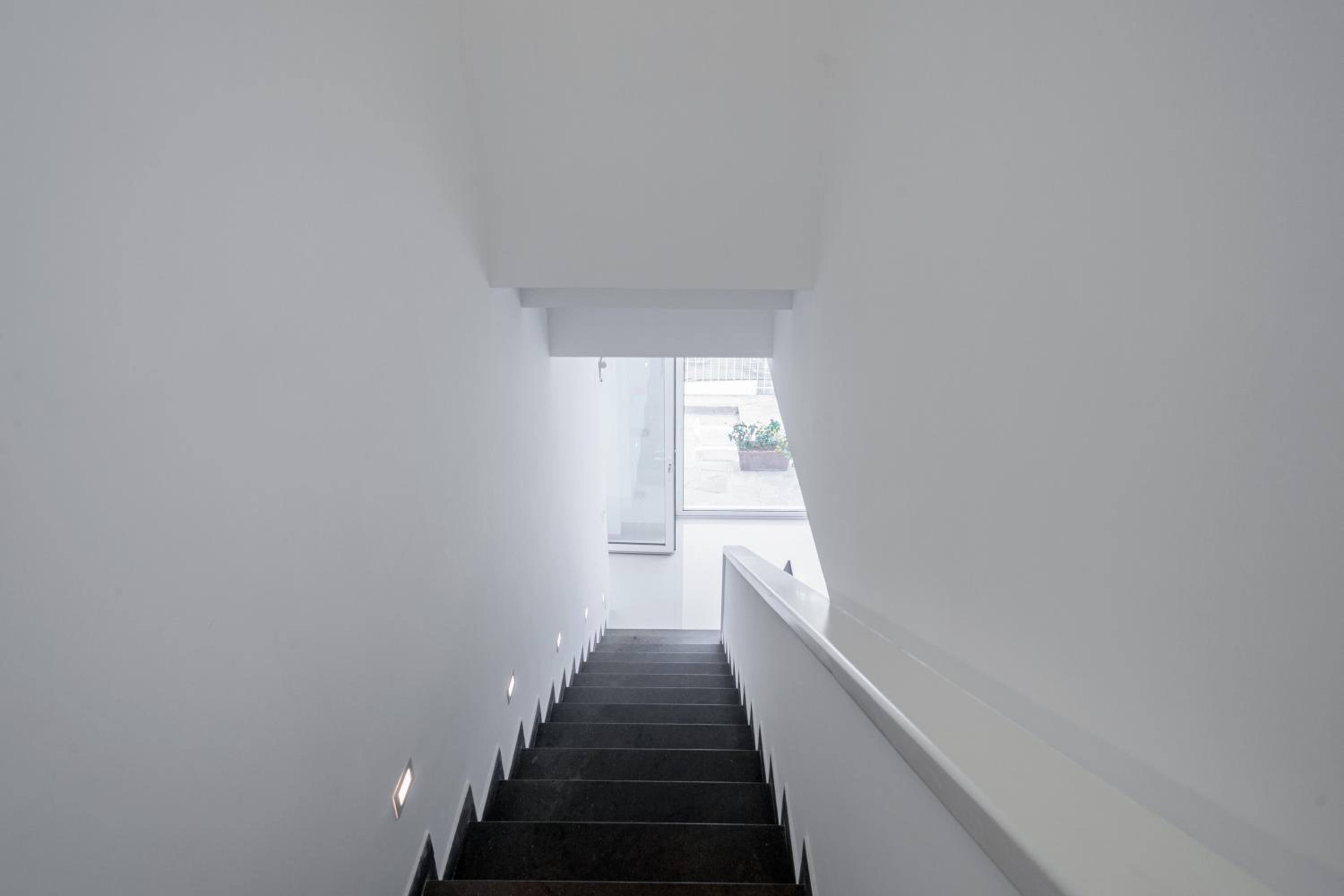 Two-Bedroom House - Photo 30