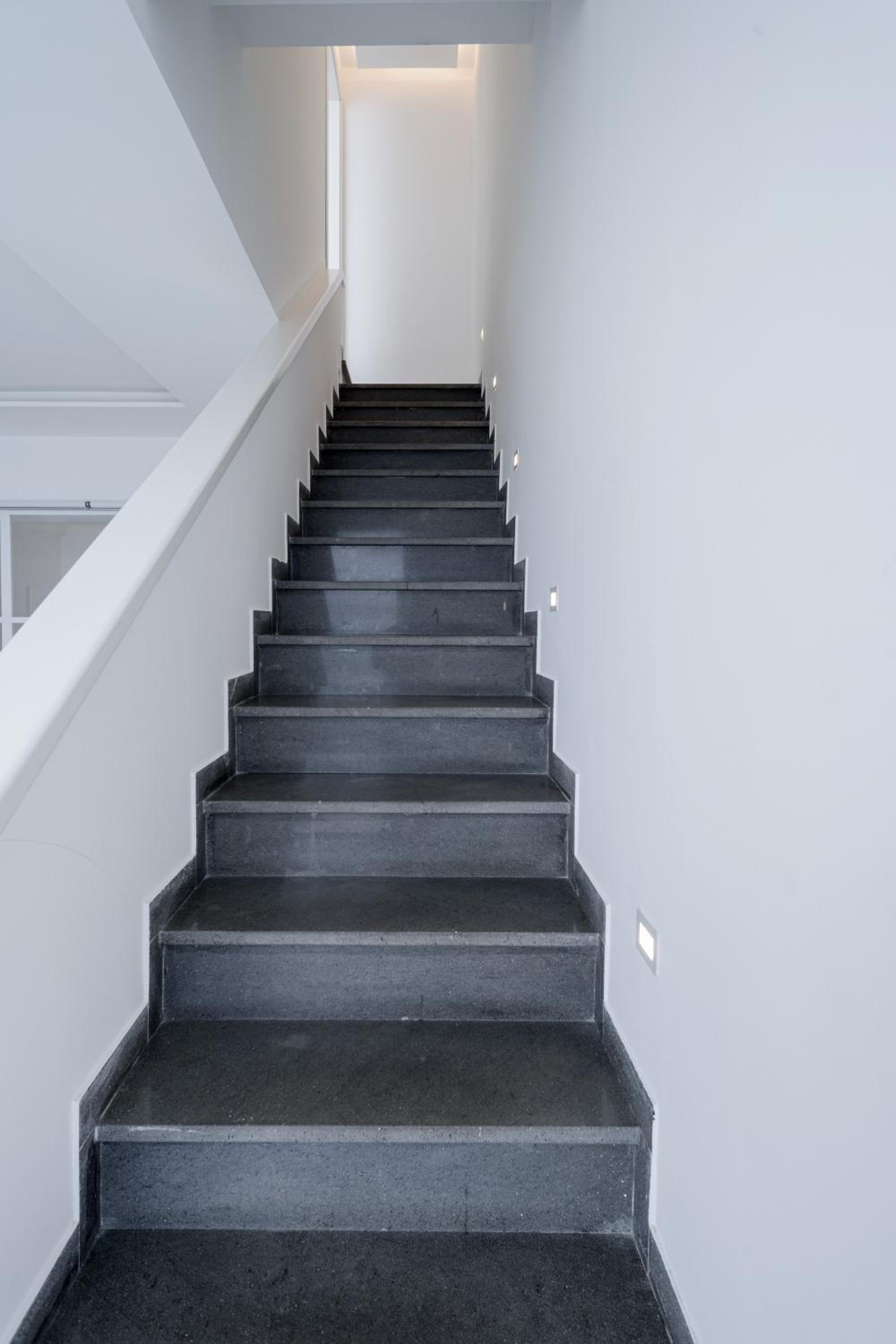 Two-Bedroom House - Photo 29