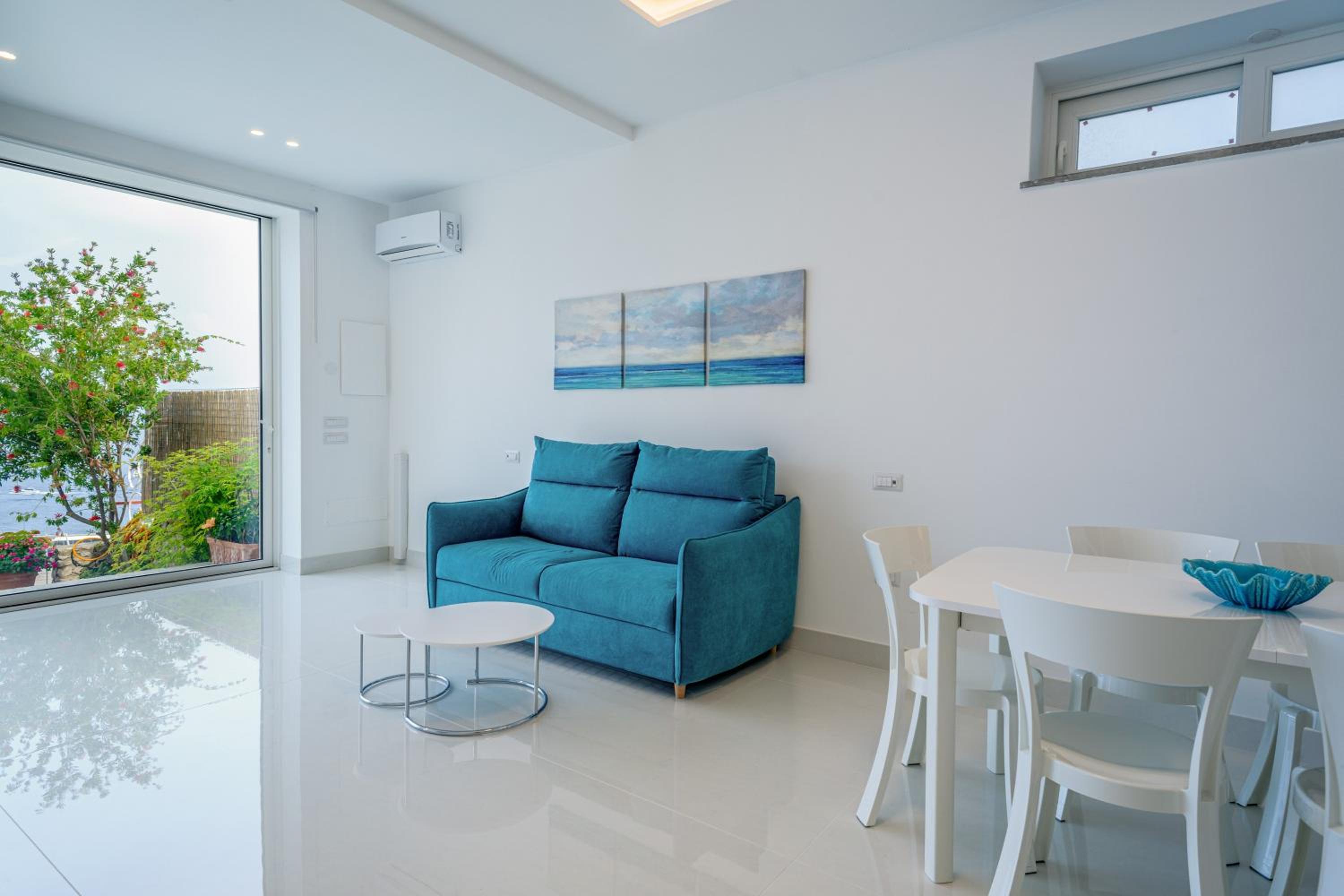 Two-Bedroom House - Photo 23