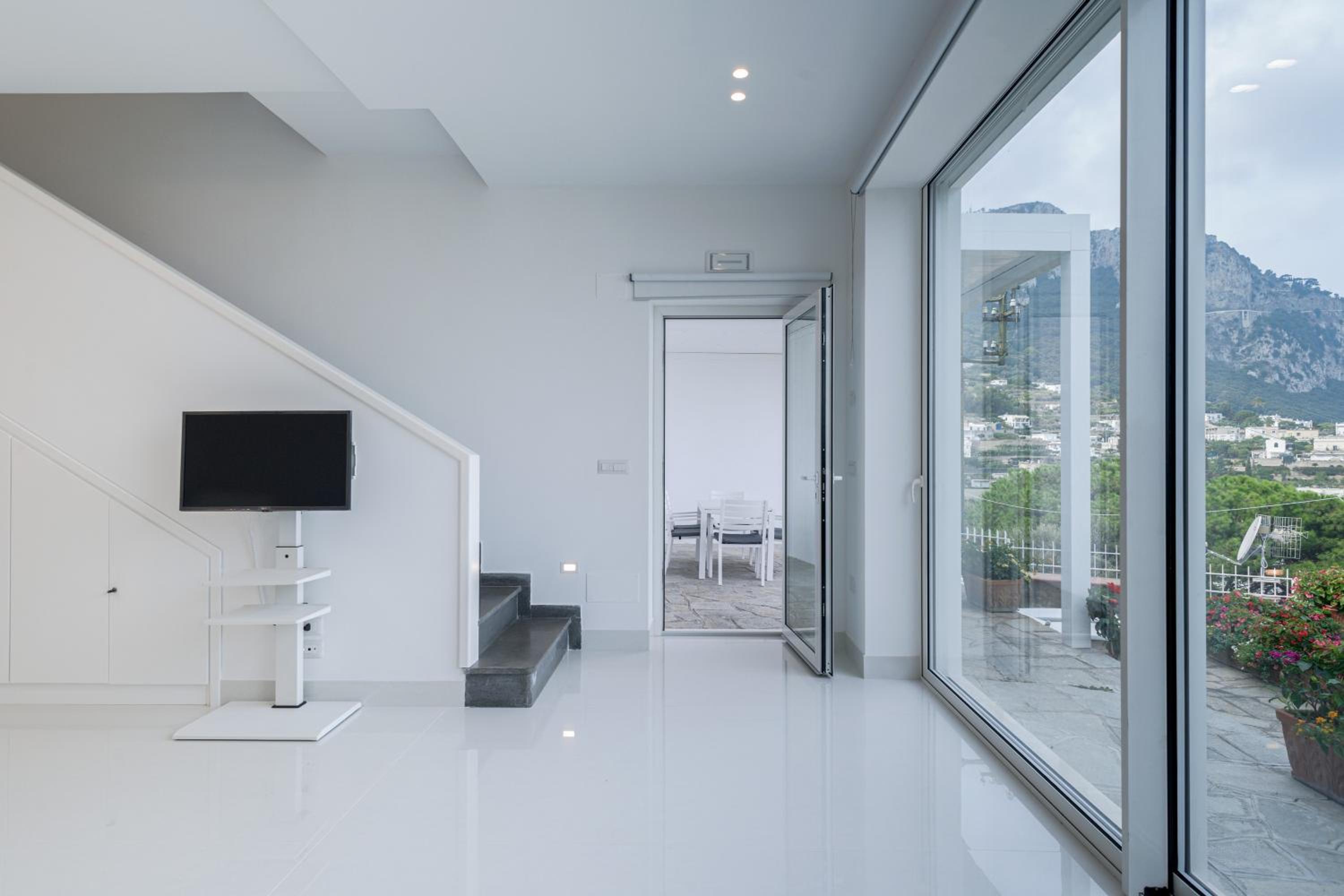 Two-Bedroom House - Photo 20