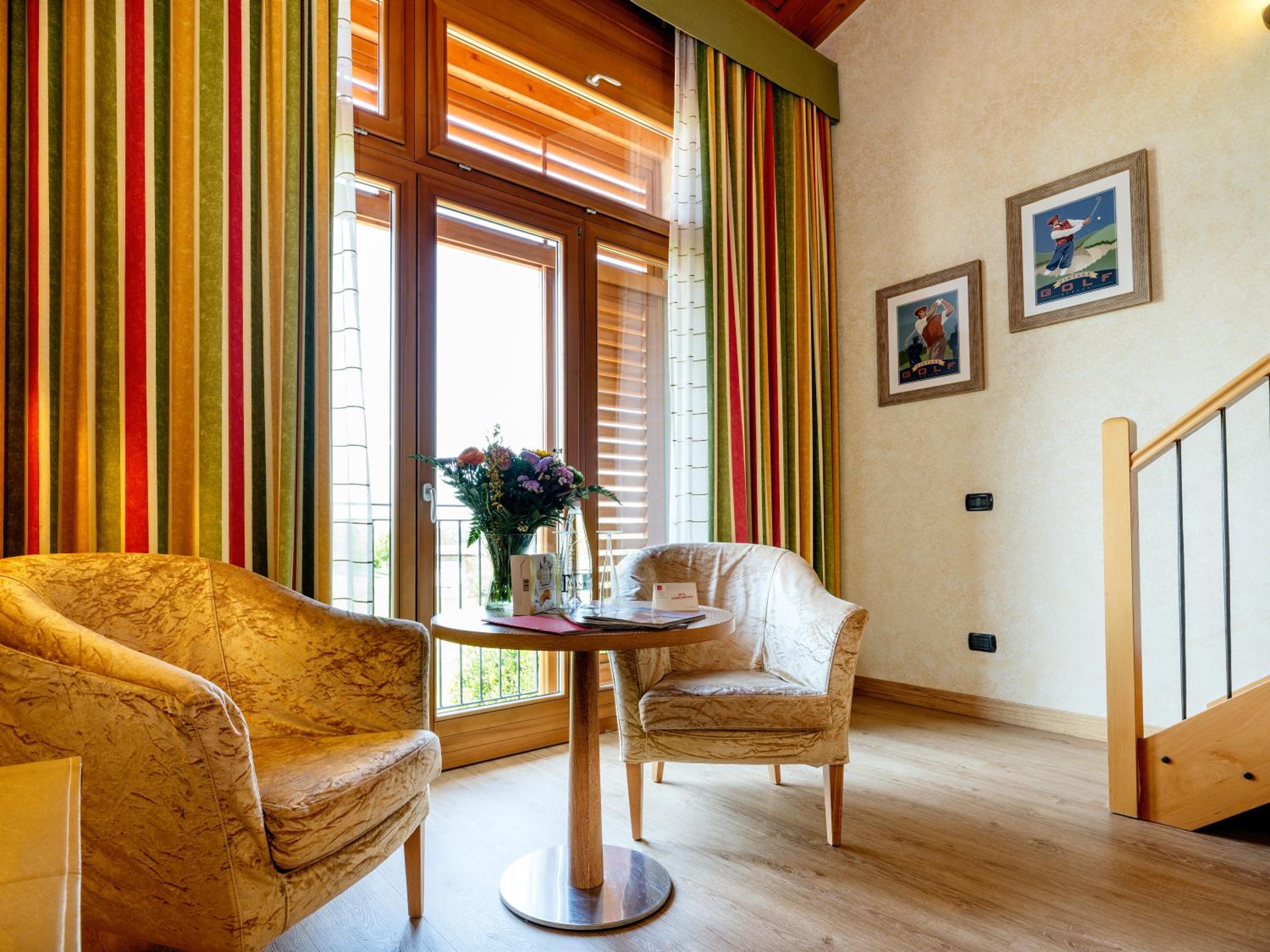 Suite - Photo 5