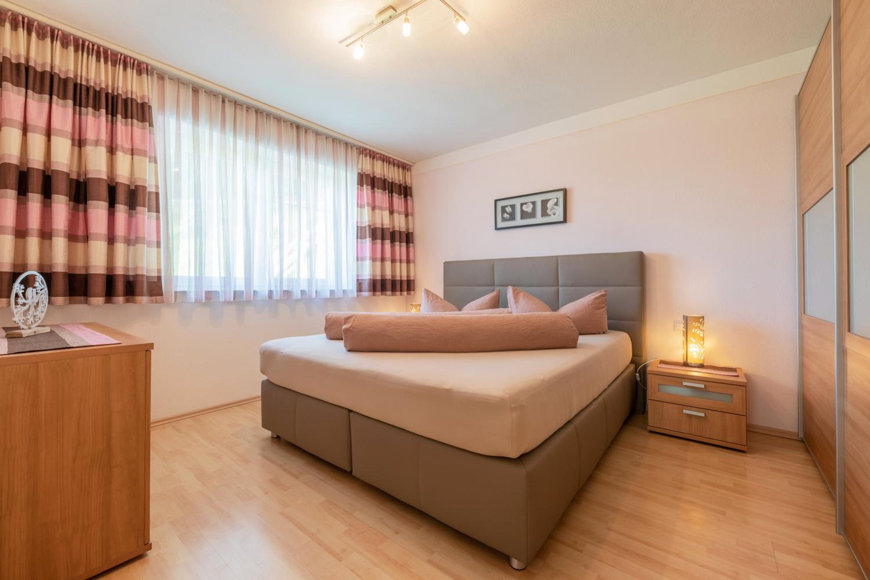 Two-Bedroom Apartment with Balcony photo 1
