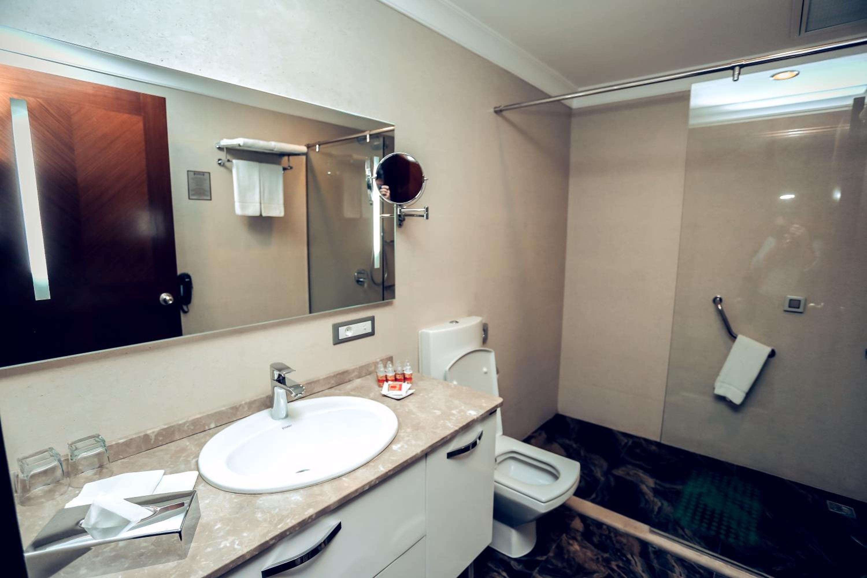 Standard Twin Room photo 3