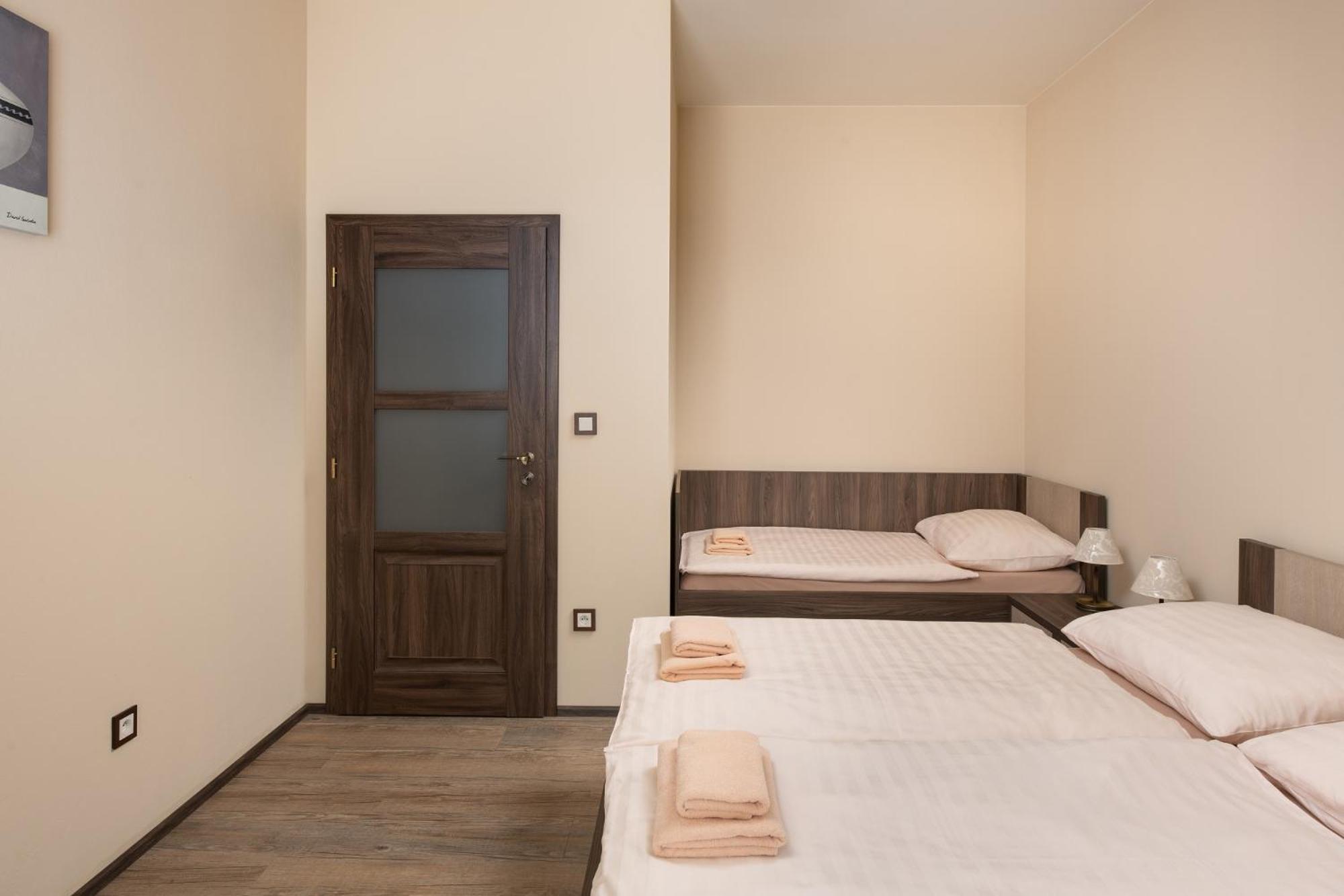 Two-Bedroom Apartment - Albert - Photo 4