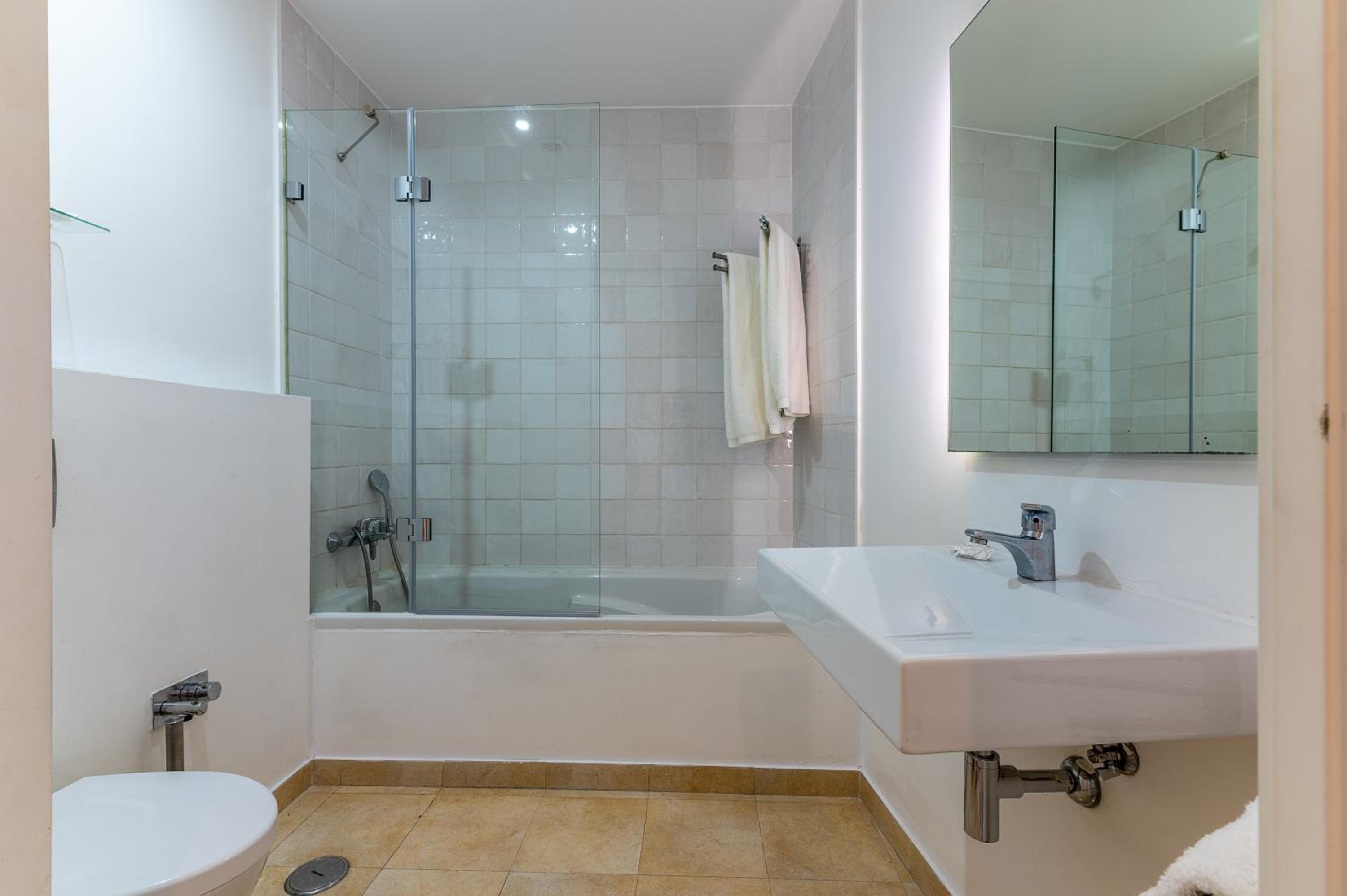 Studio Apartment photo 2