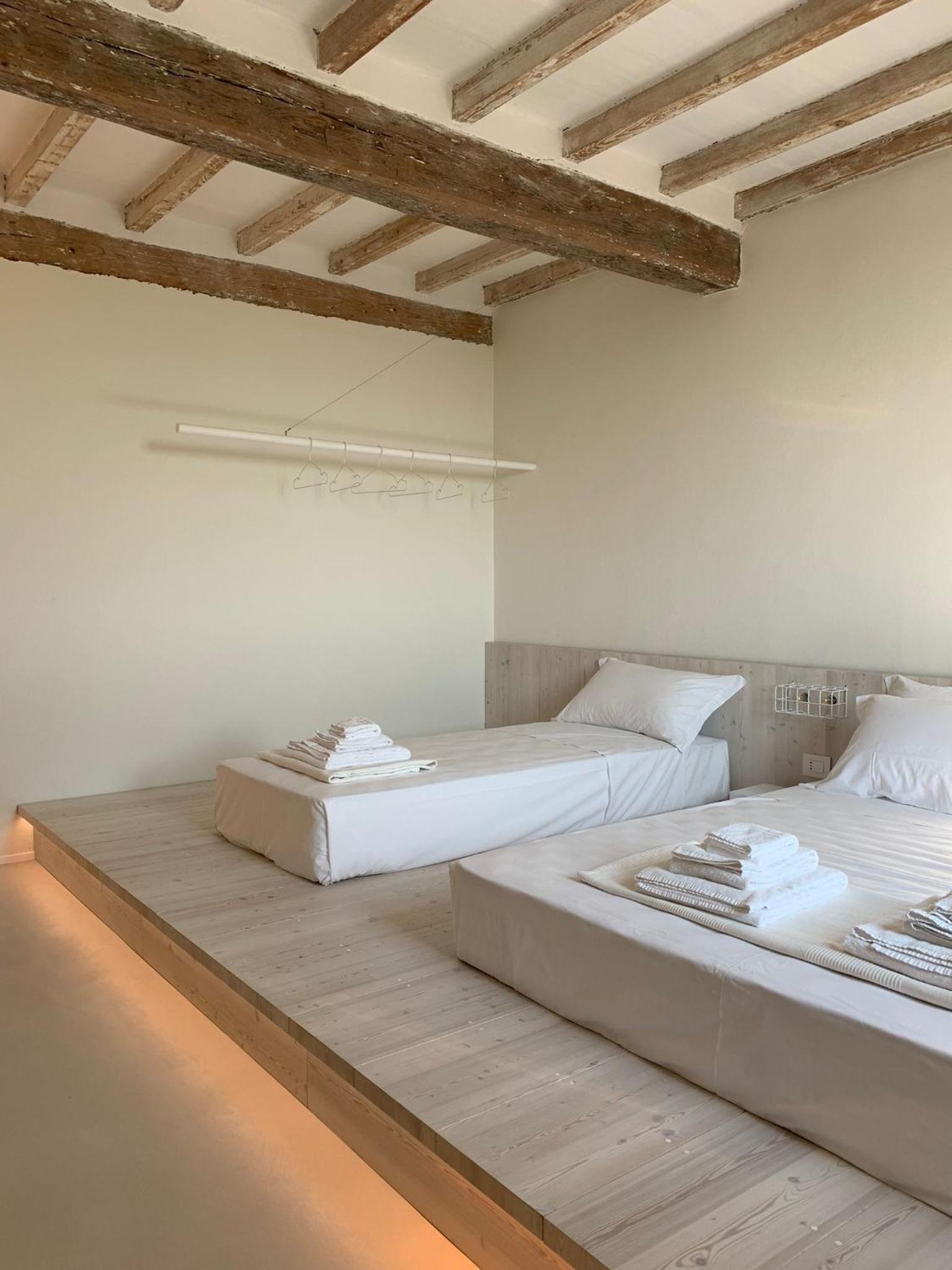 Triple Room with Pool View photo 3