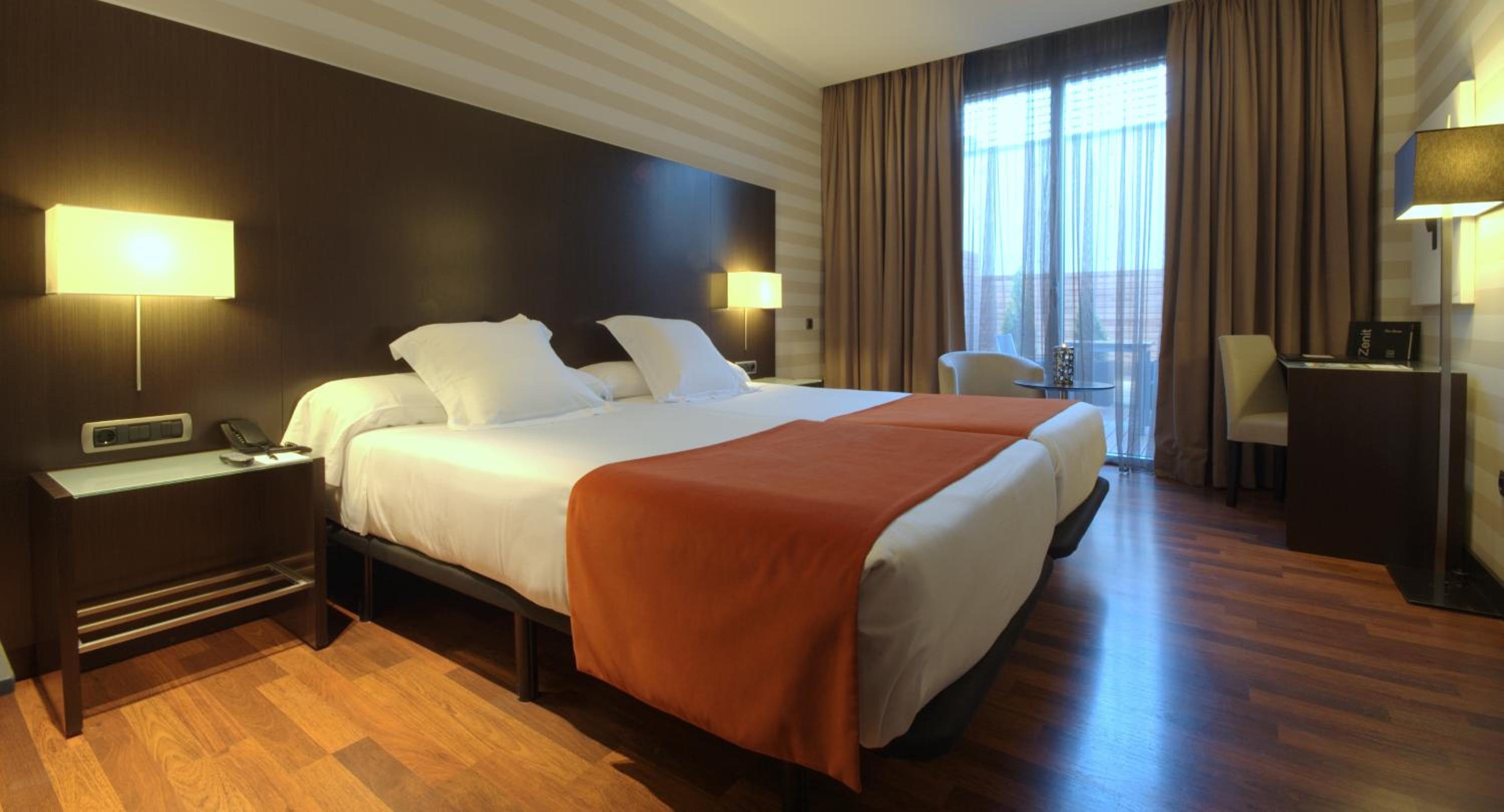 Double Room - Photo 5