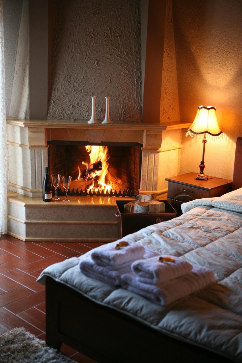 Superior Studio with Fireplace  photo 2