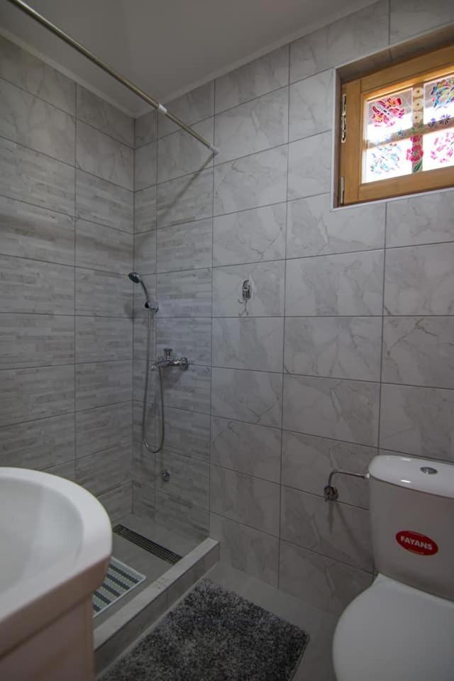 Three-Bedroom Chalet photo 3