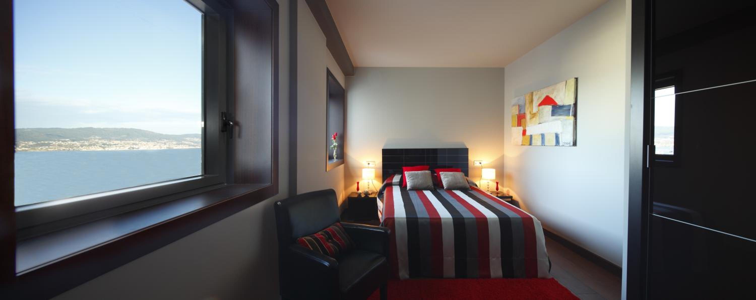 Double or Twin Room with Sea View - Photo 1