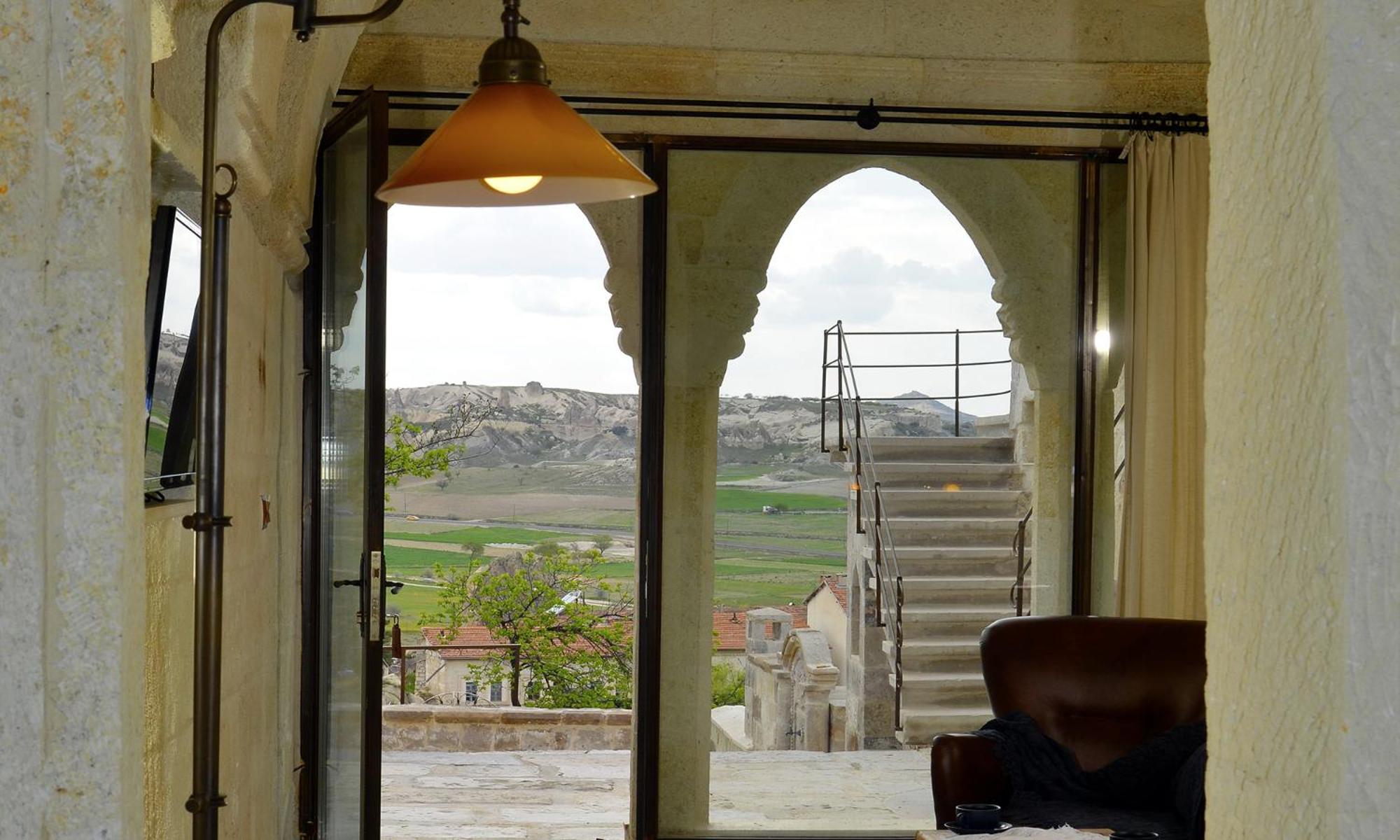 Suite with Mountain View - Photo 6