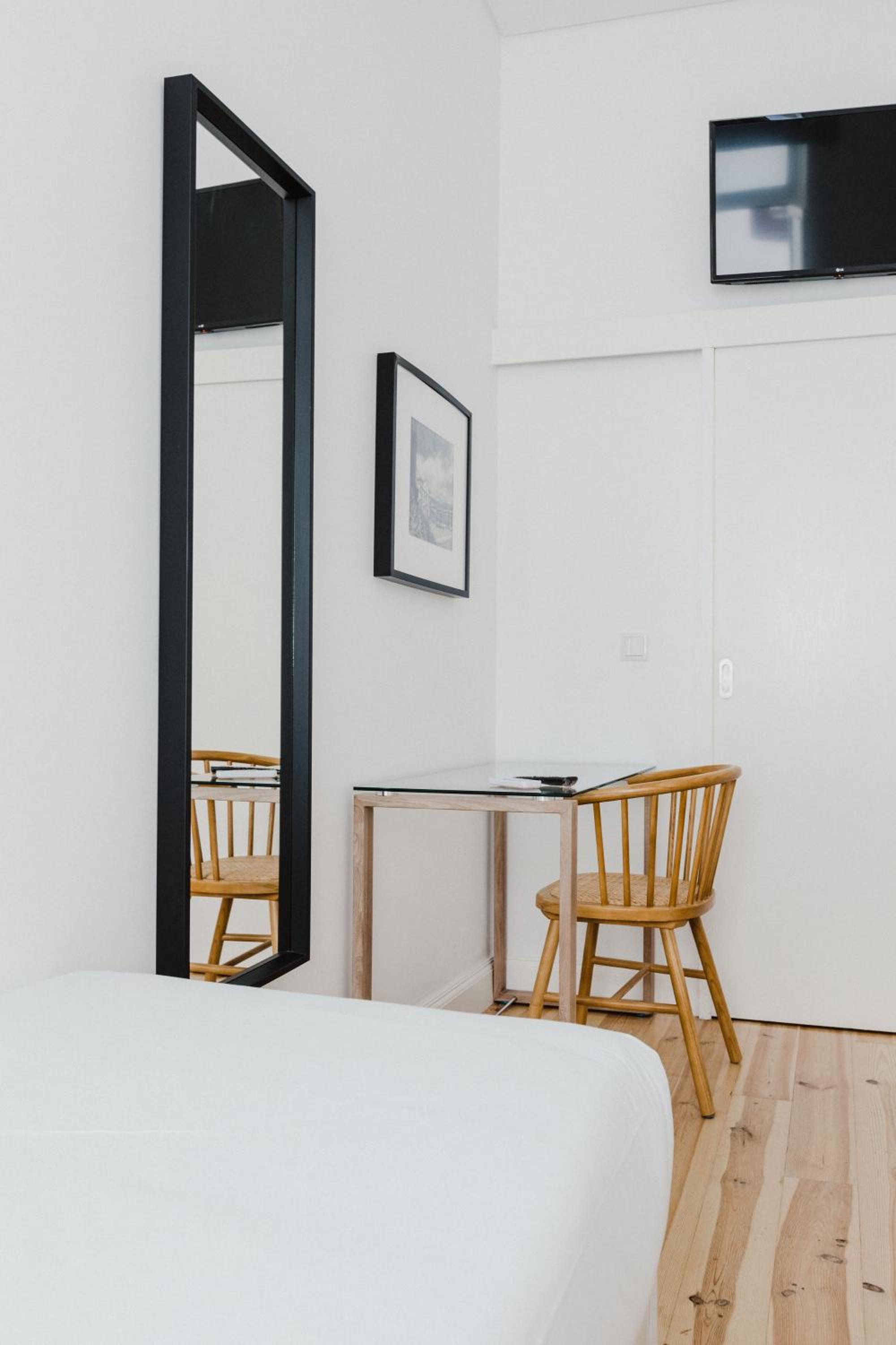 Twin Room - Photo 2