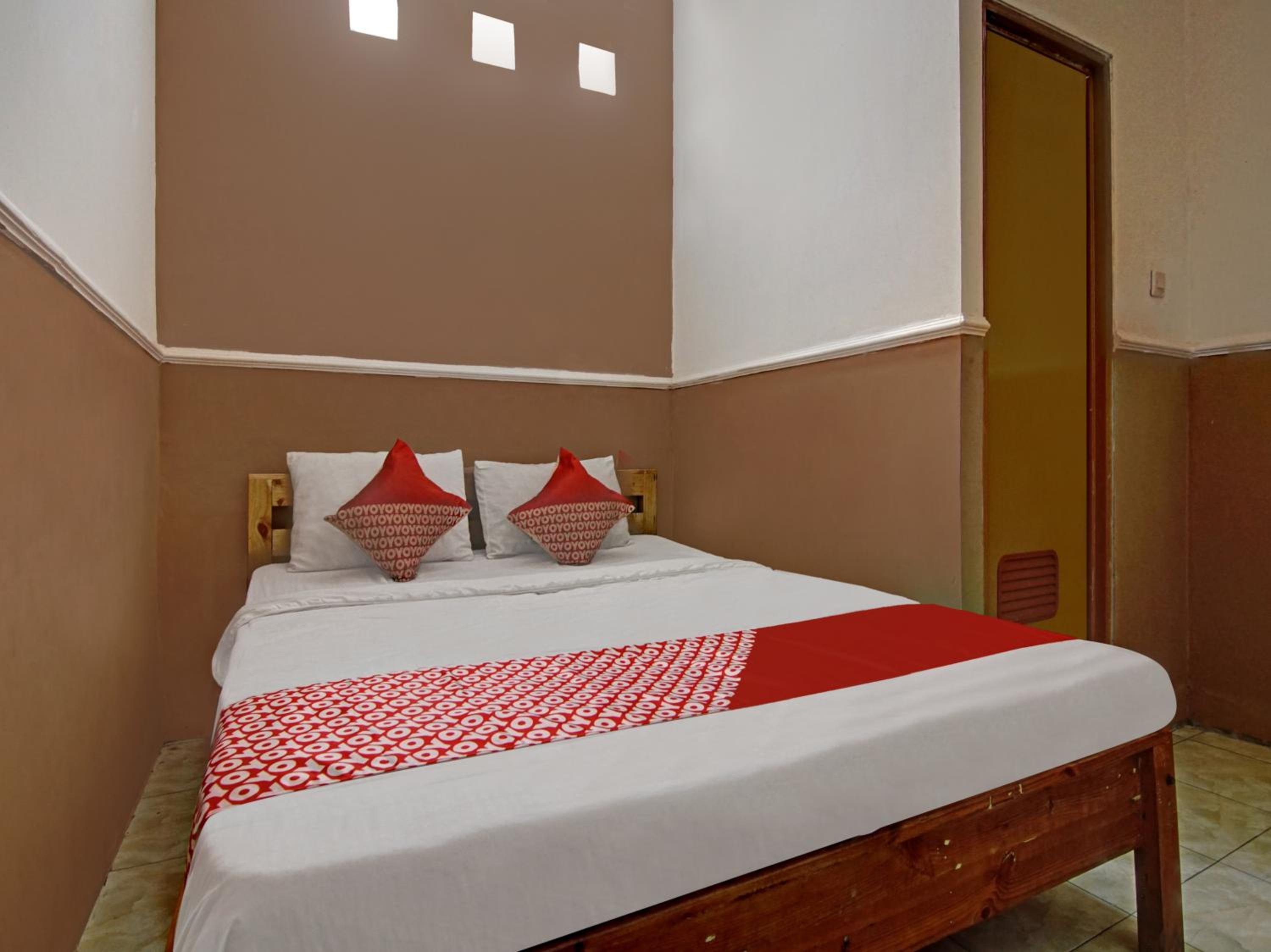 Economy Double Room photo 1