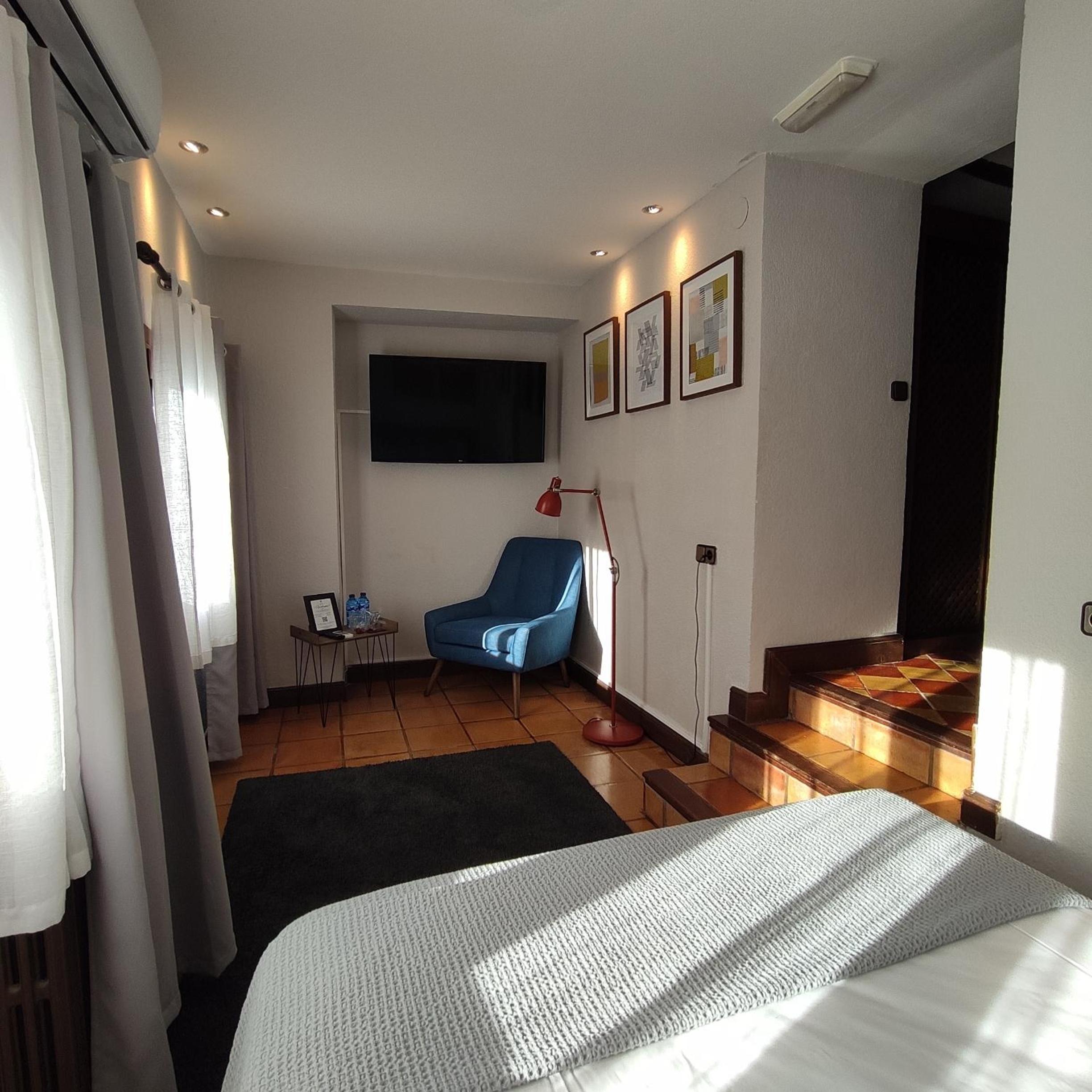 Small Double Room photo 3