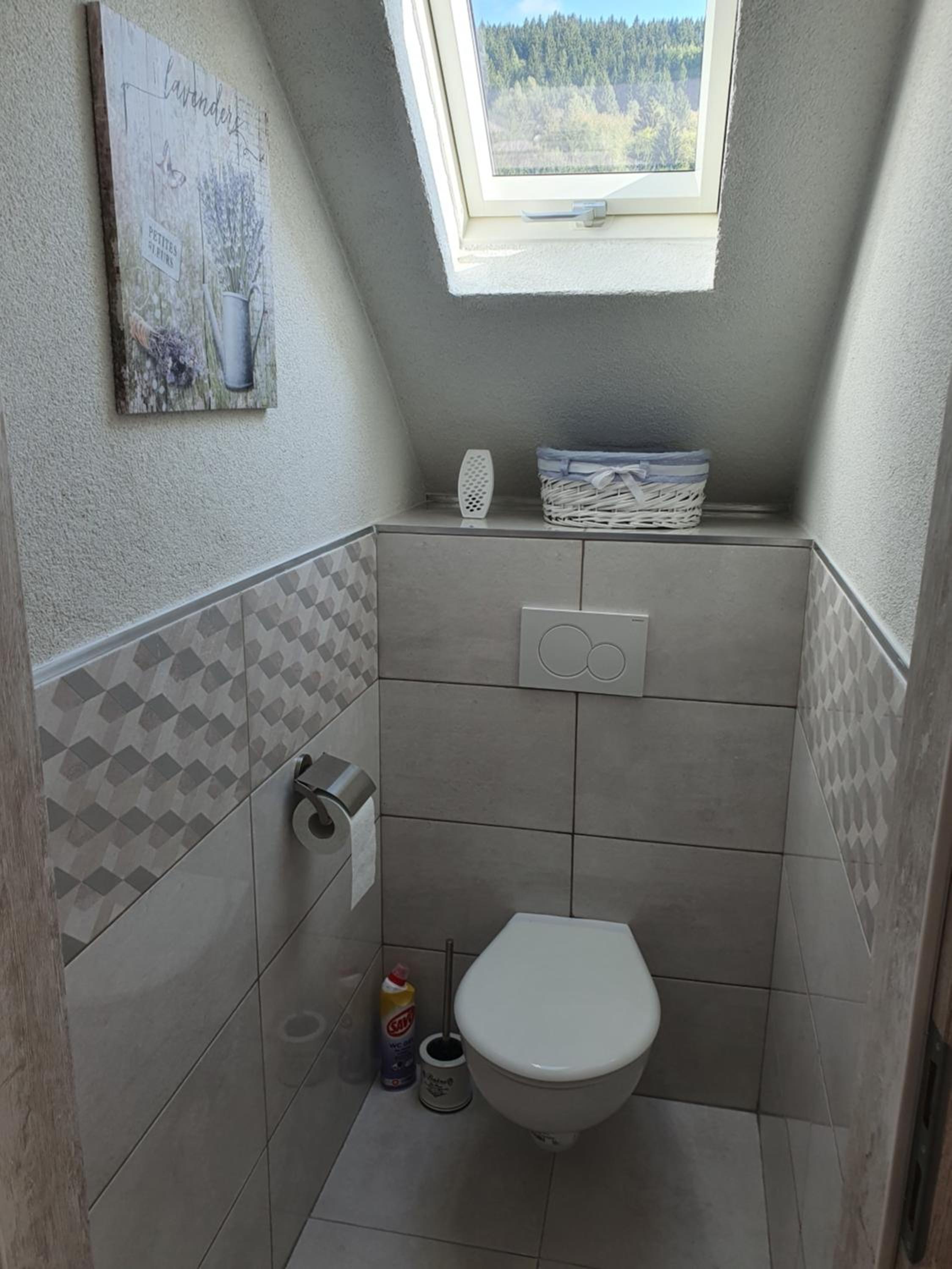 Three-Bedroom Apartment - Photo 8