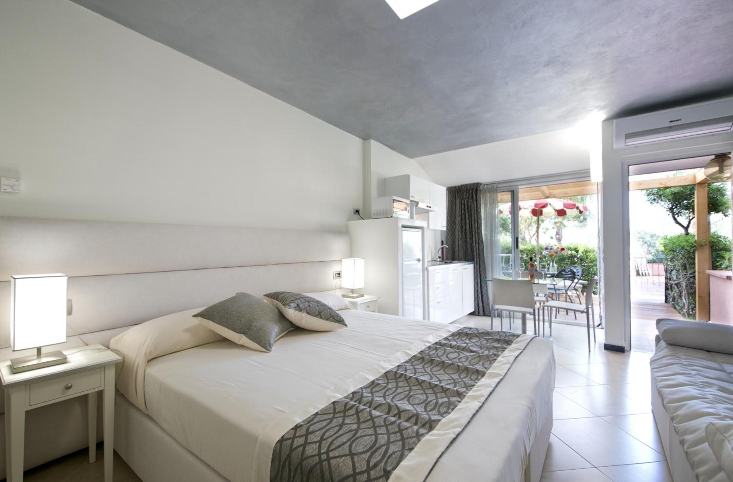 Junior Suite with Spa Access photo 1