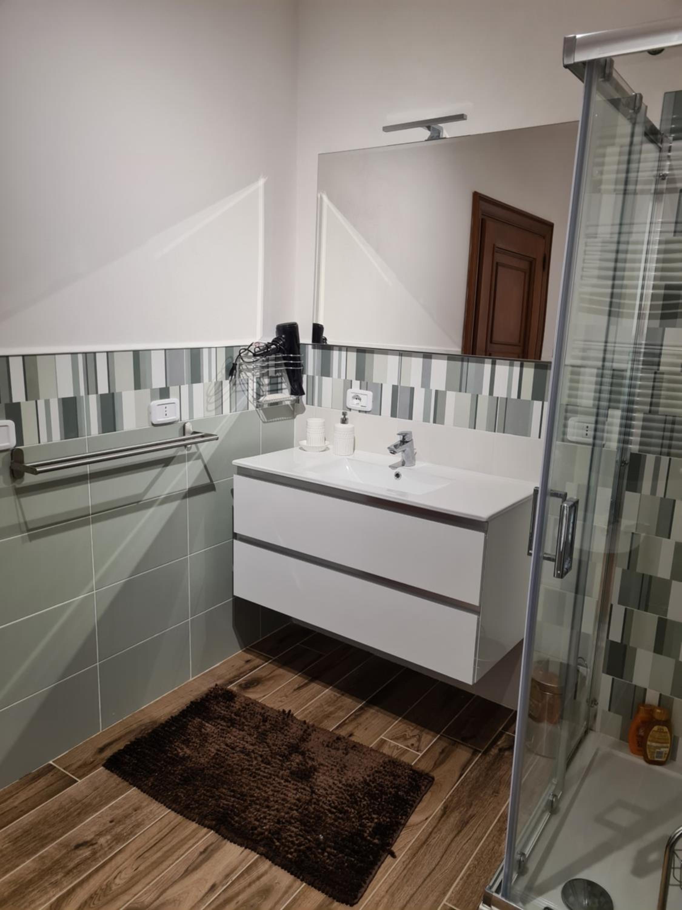 Two-Bedroom Apartment - Photo 7