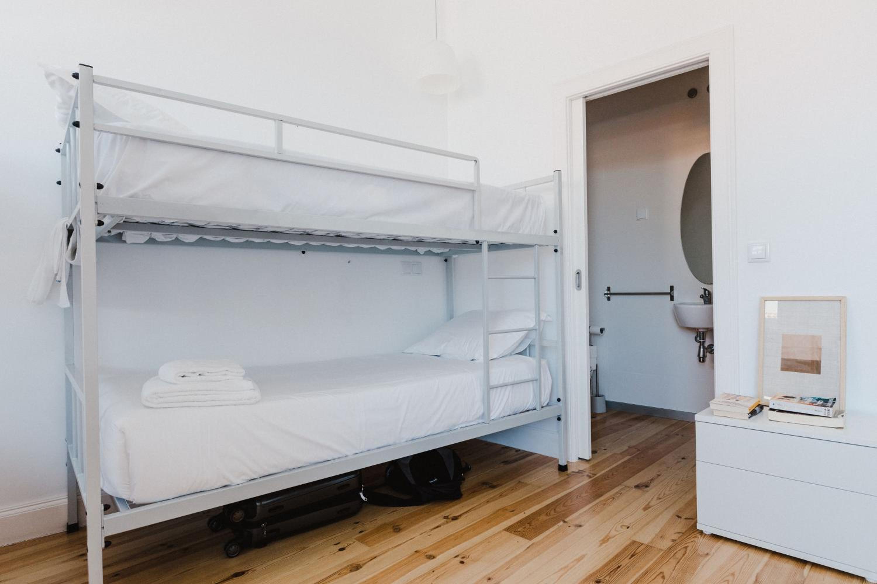 Single Bed in Mixed Dormitory Room photo 2