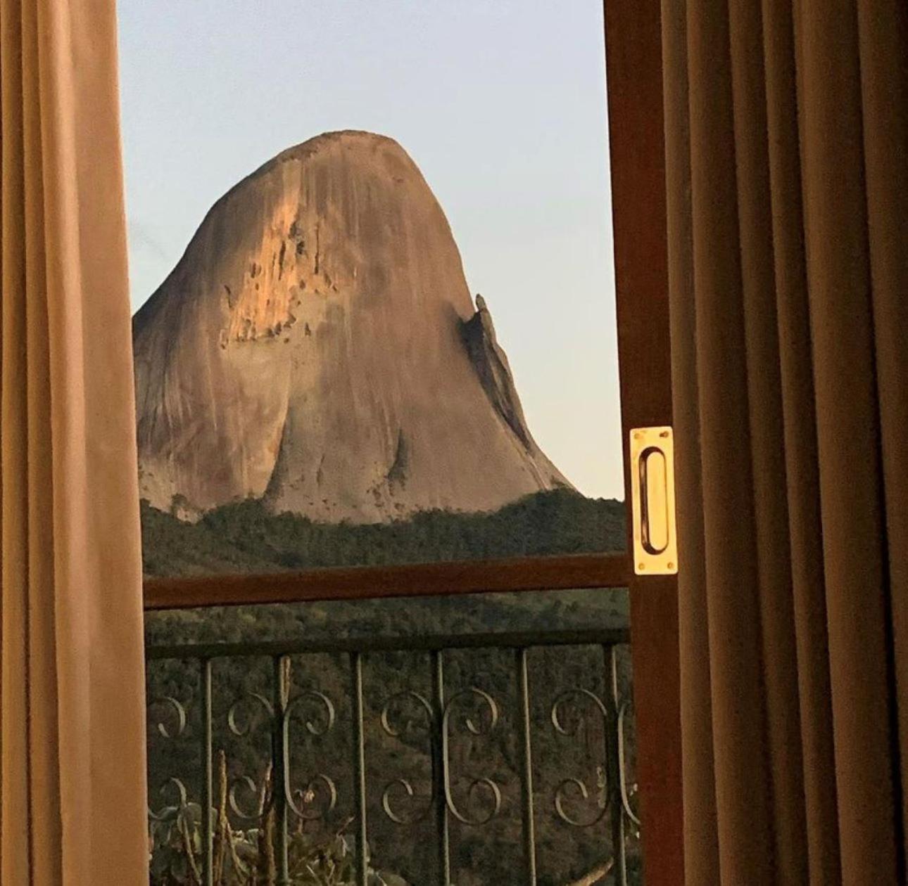 Suite with Mountain View
