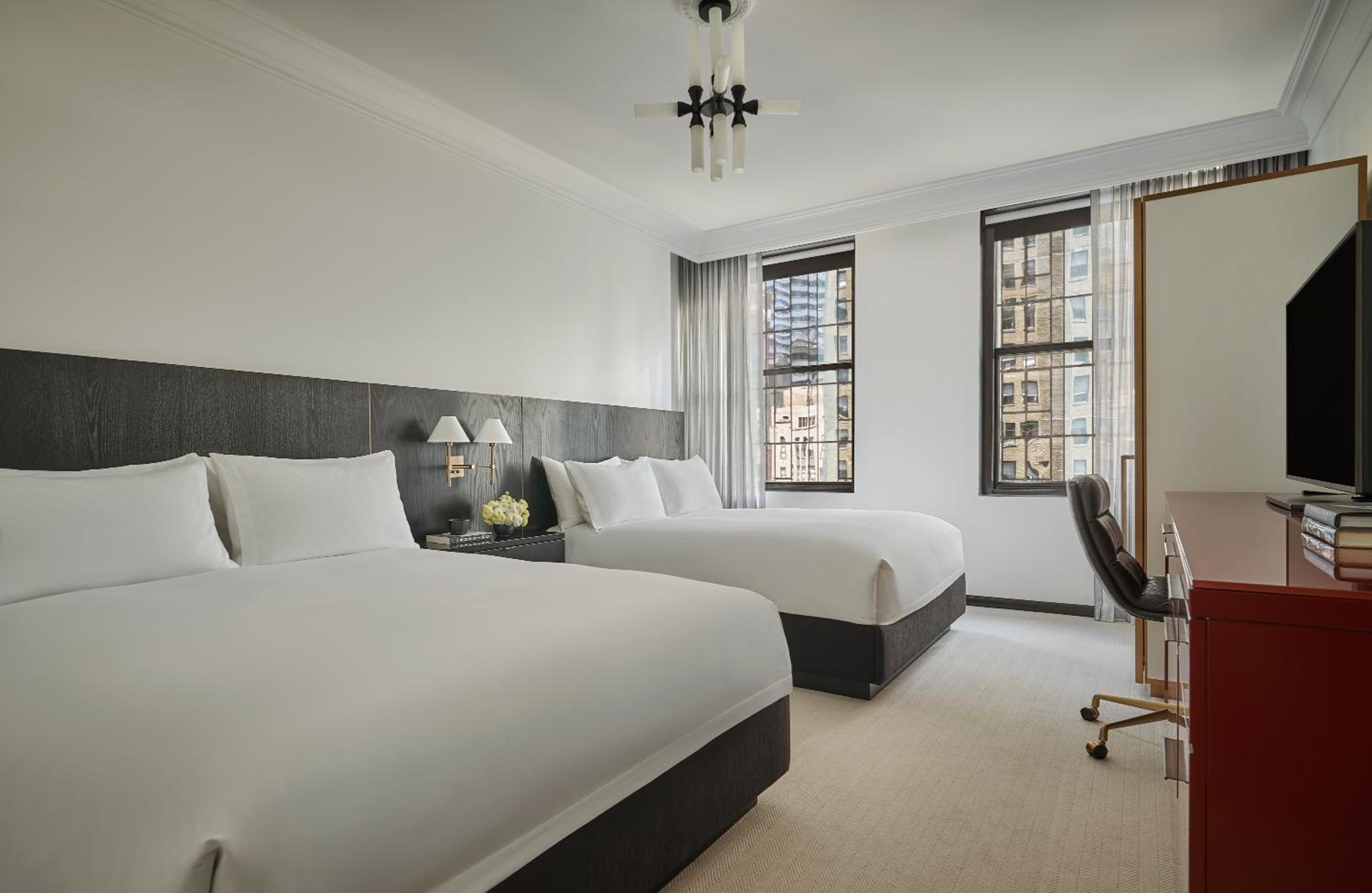 Queen Queen Guestroom - Photo 6