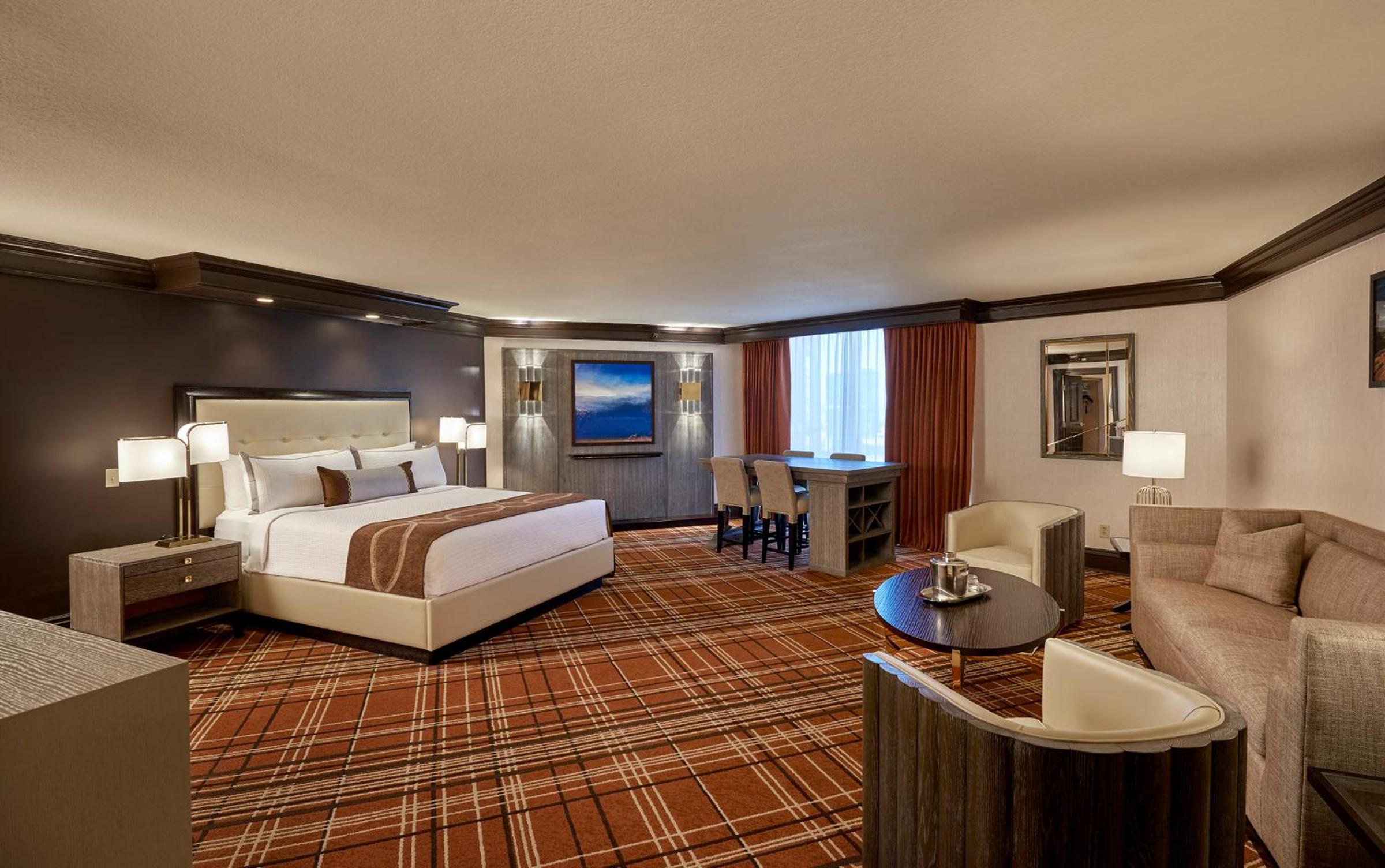 Tower Suite photo 1