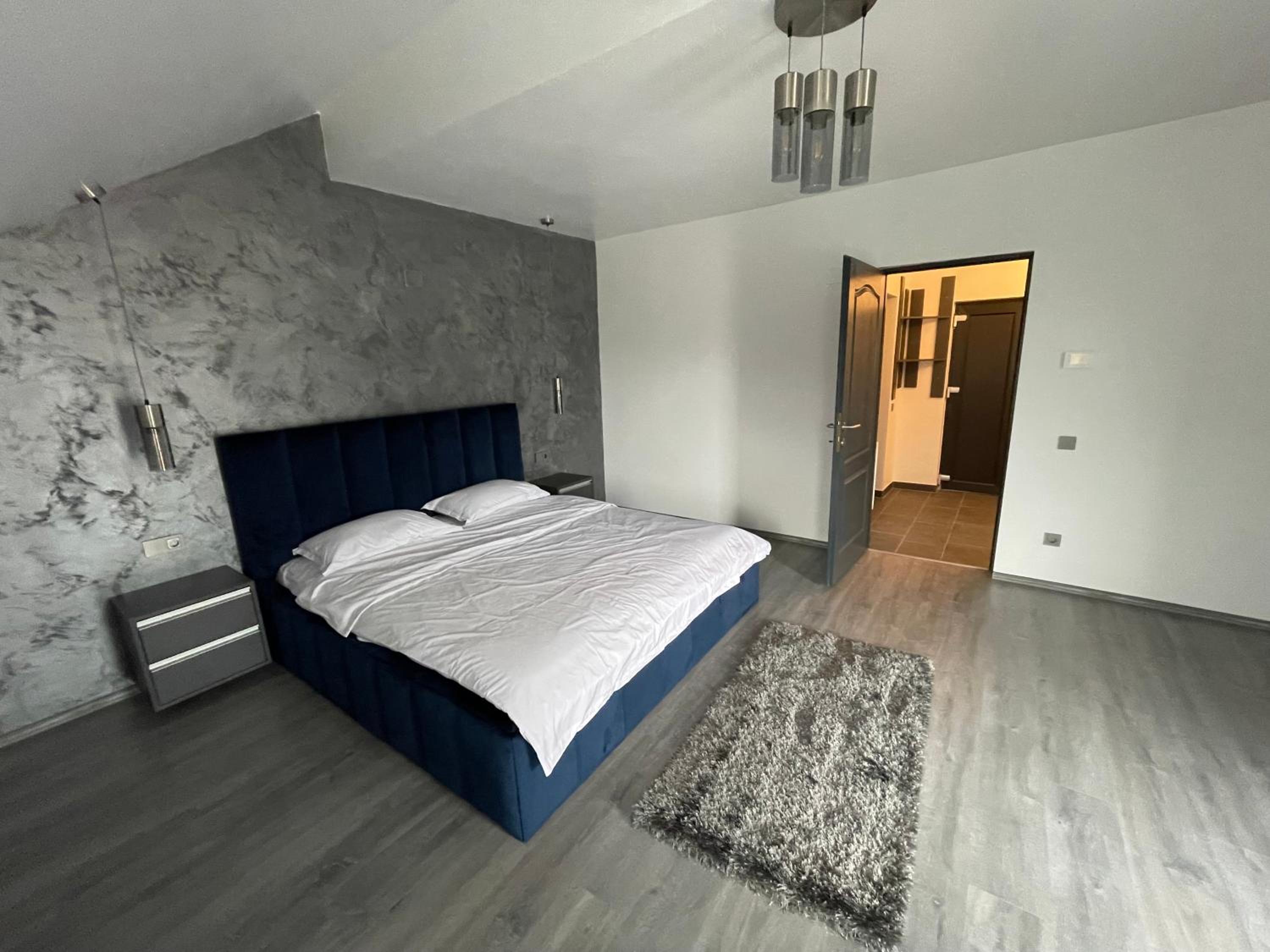 Two-Bedroom Apartment with Balcony and Terrace photo 3