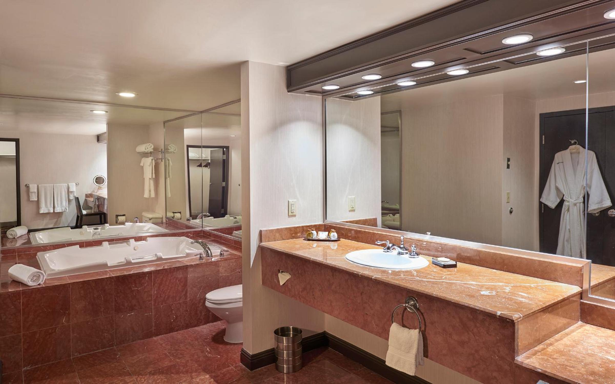 Tower Suite photo 2