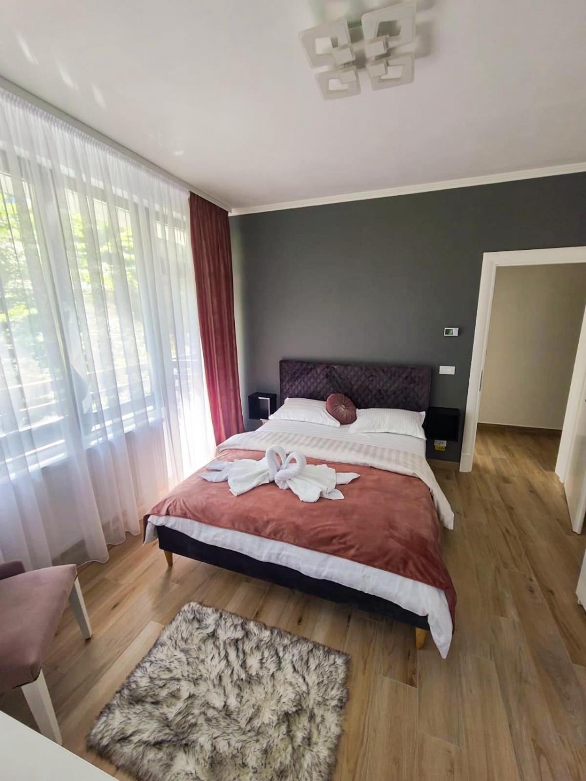 Double Room with Balcony - Photo 2