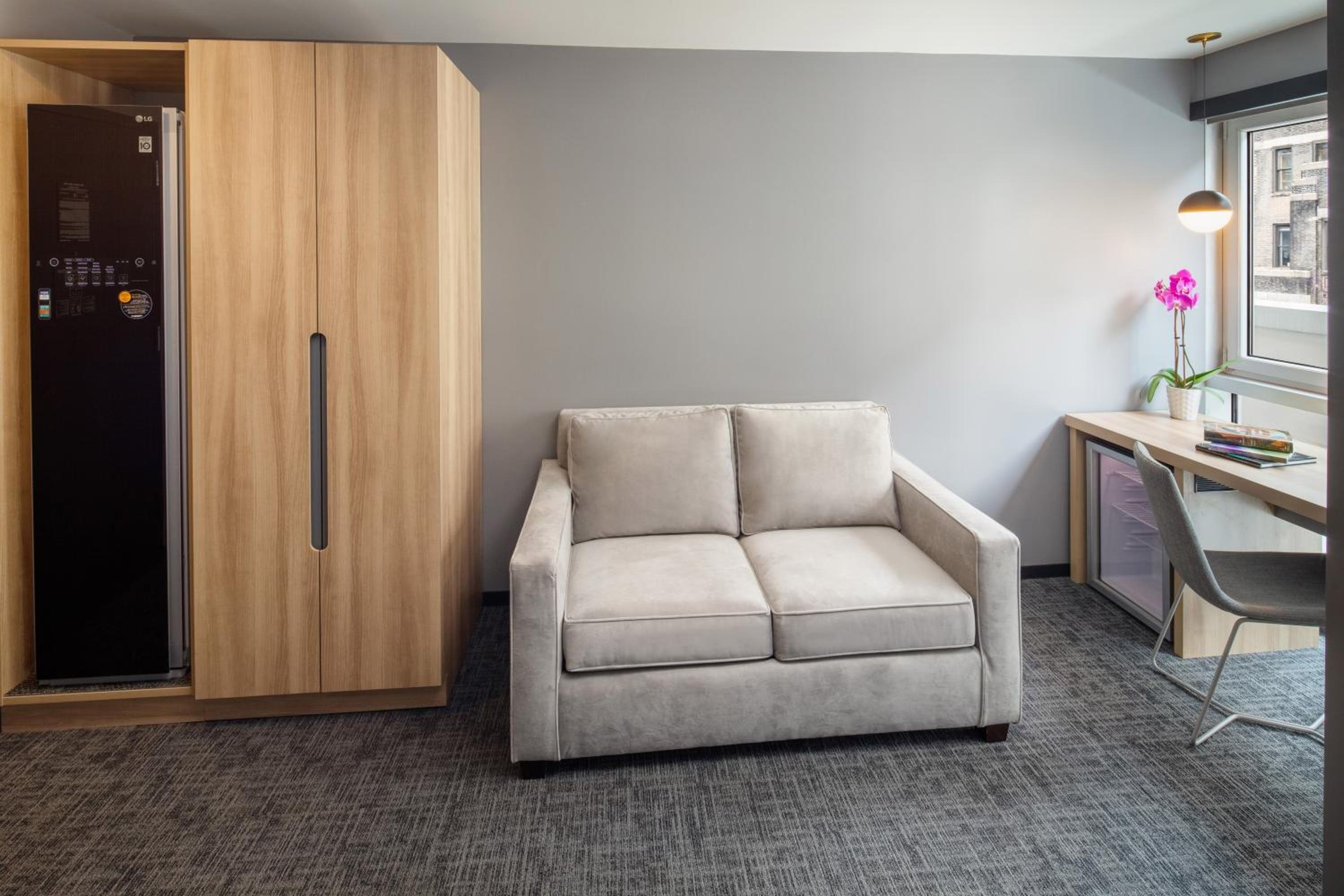 Superior Suite with Balcony photo 3