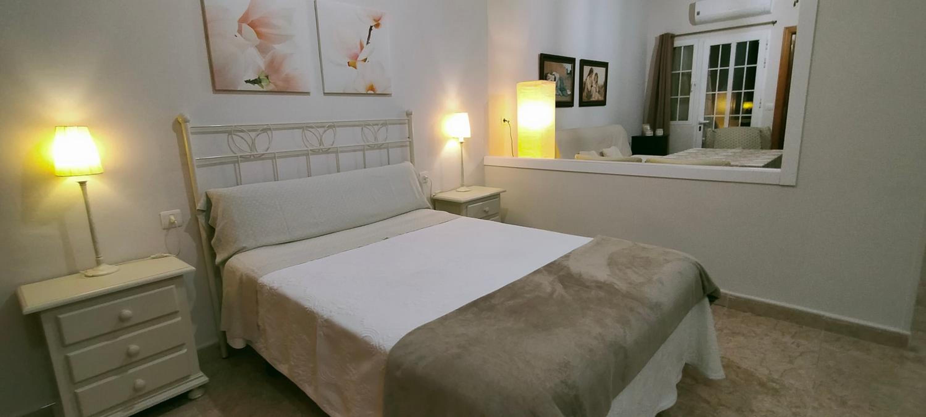 One-Bedroom Apartment - Photo 31