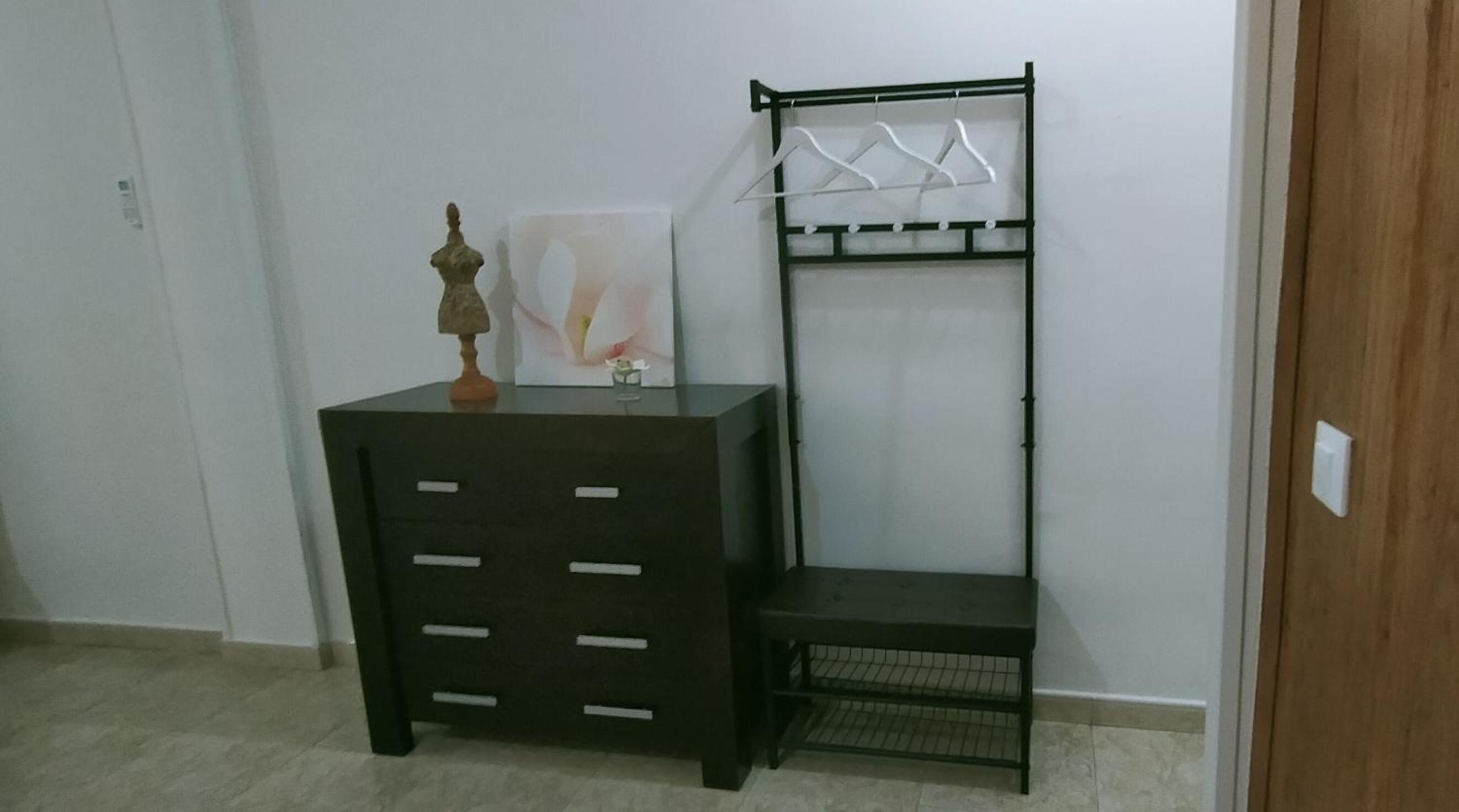 One-Bedroom Apartment - Photo 32