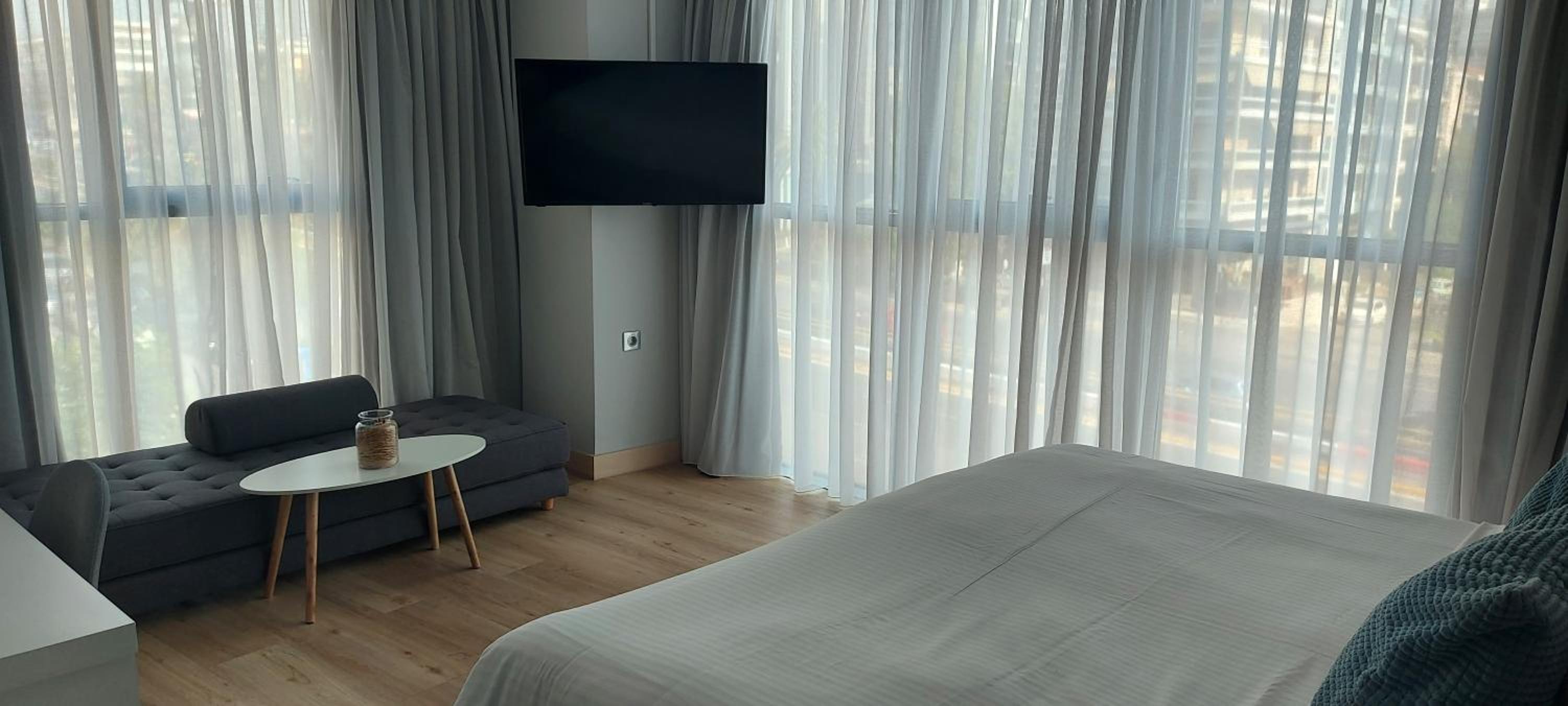 Studio Apartment photo 3