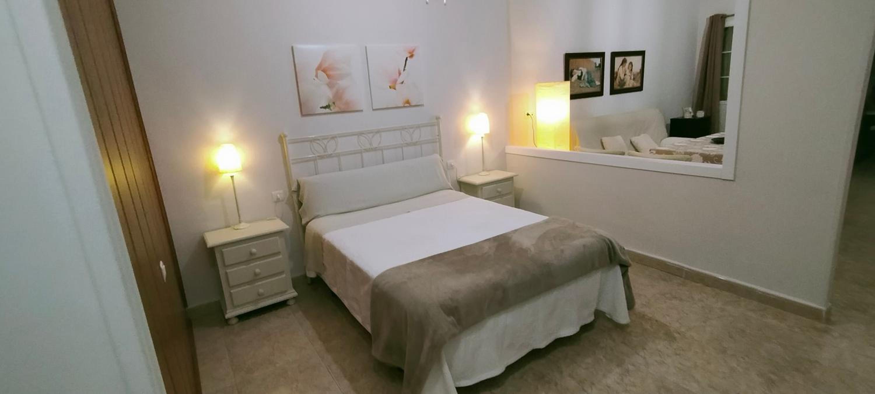 One-Bedroom Apartment - Photo 4