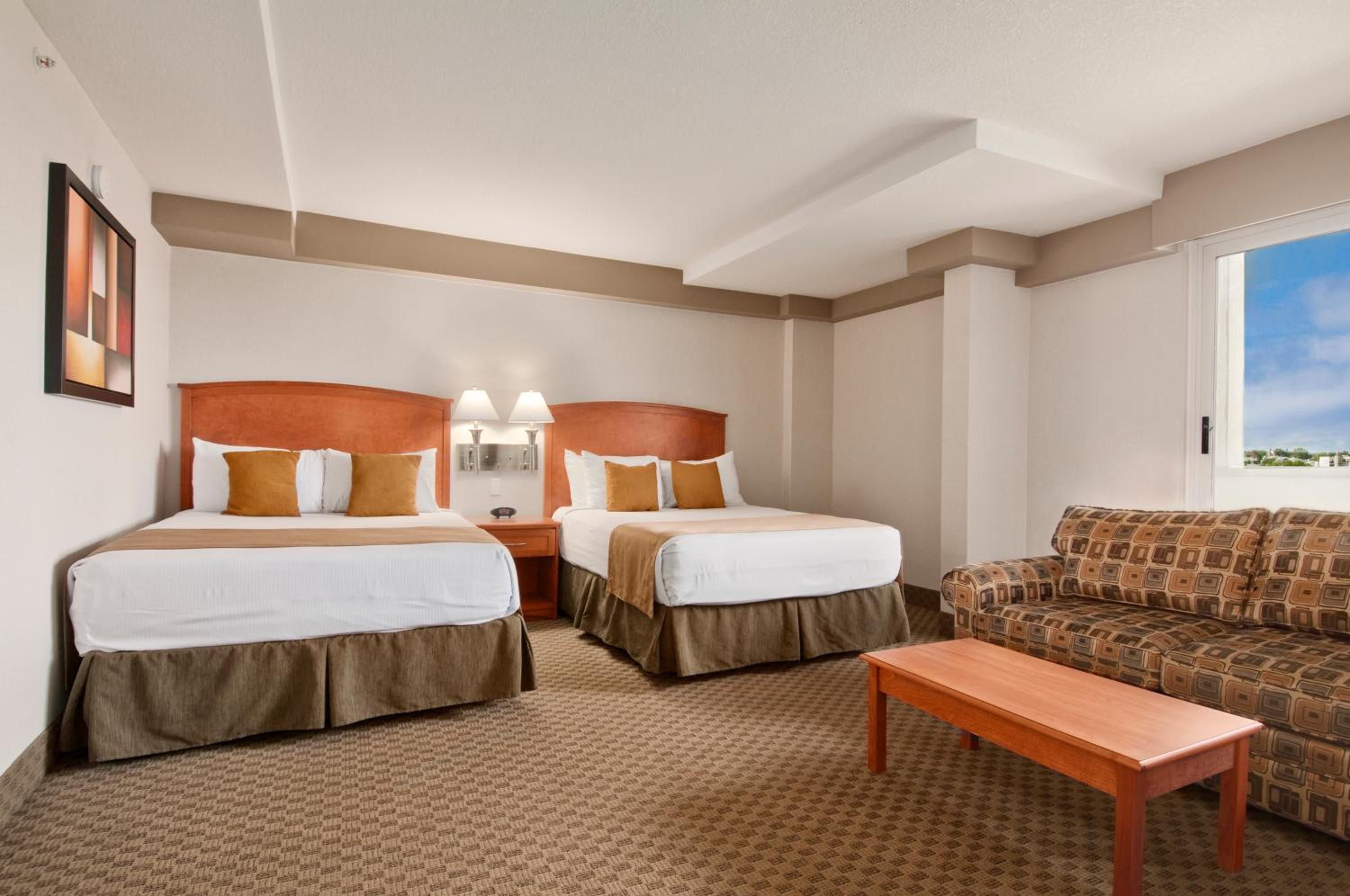 Studio Suite with Two Queen Beds - Non-Smoking - Photo 9