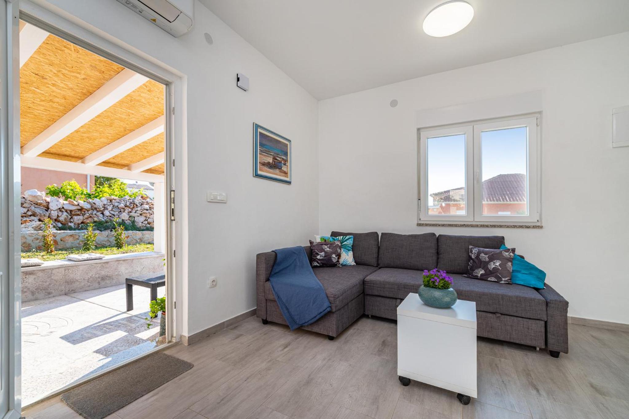 One-Bedroom House
