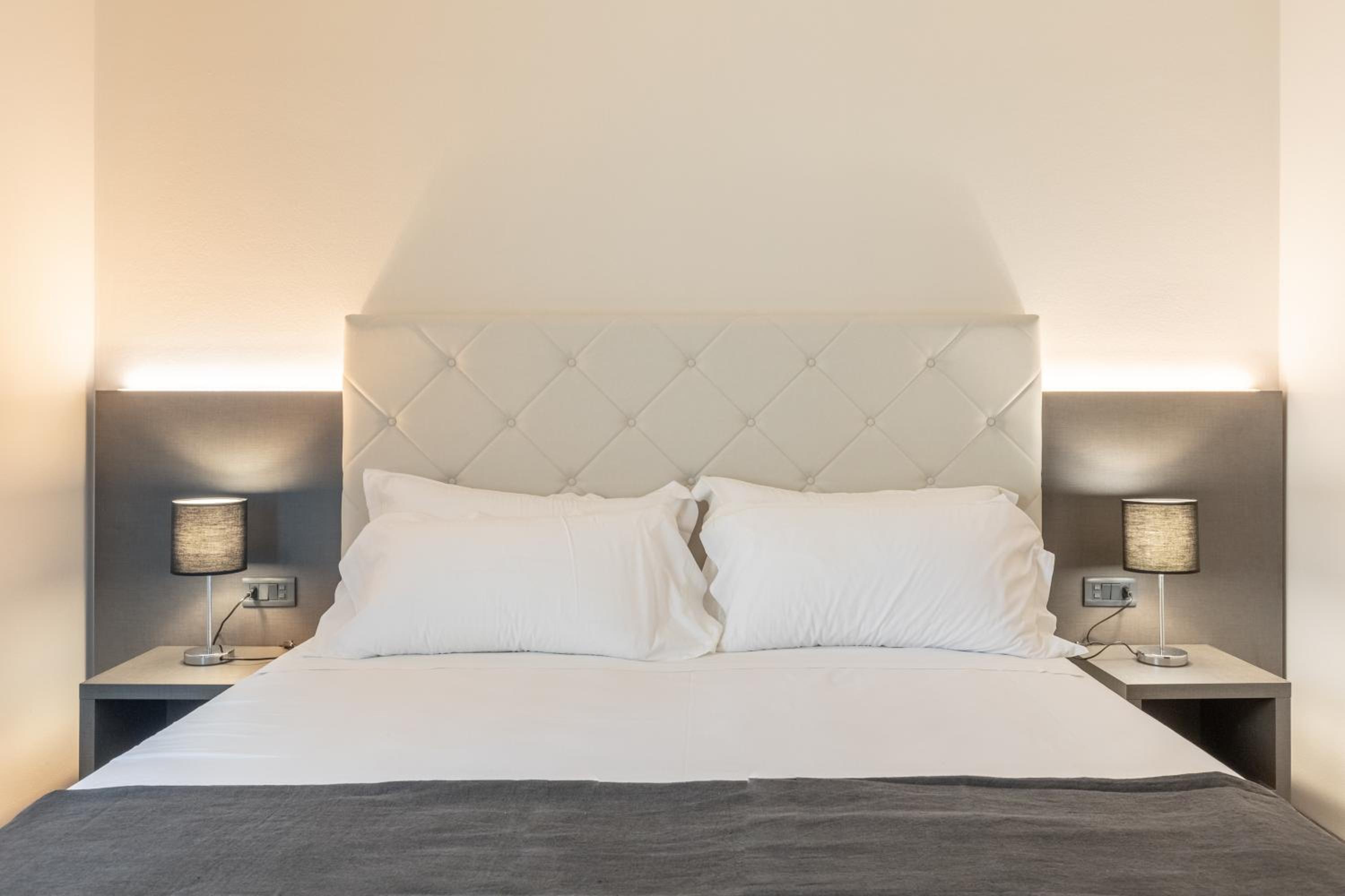 Superior Double or Twin Room with Garden View - Photo 5