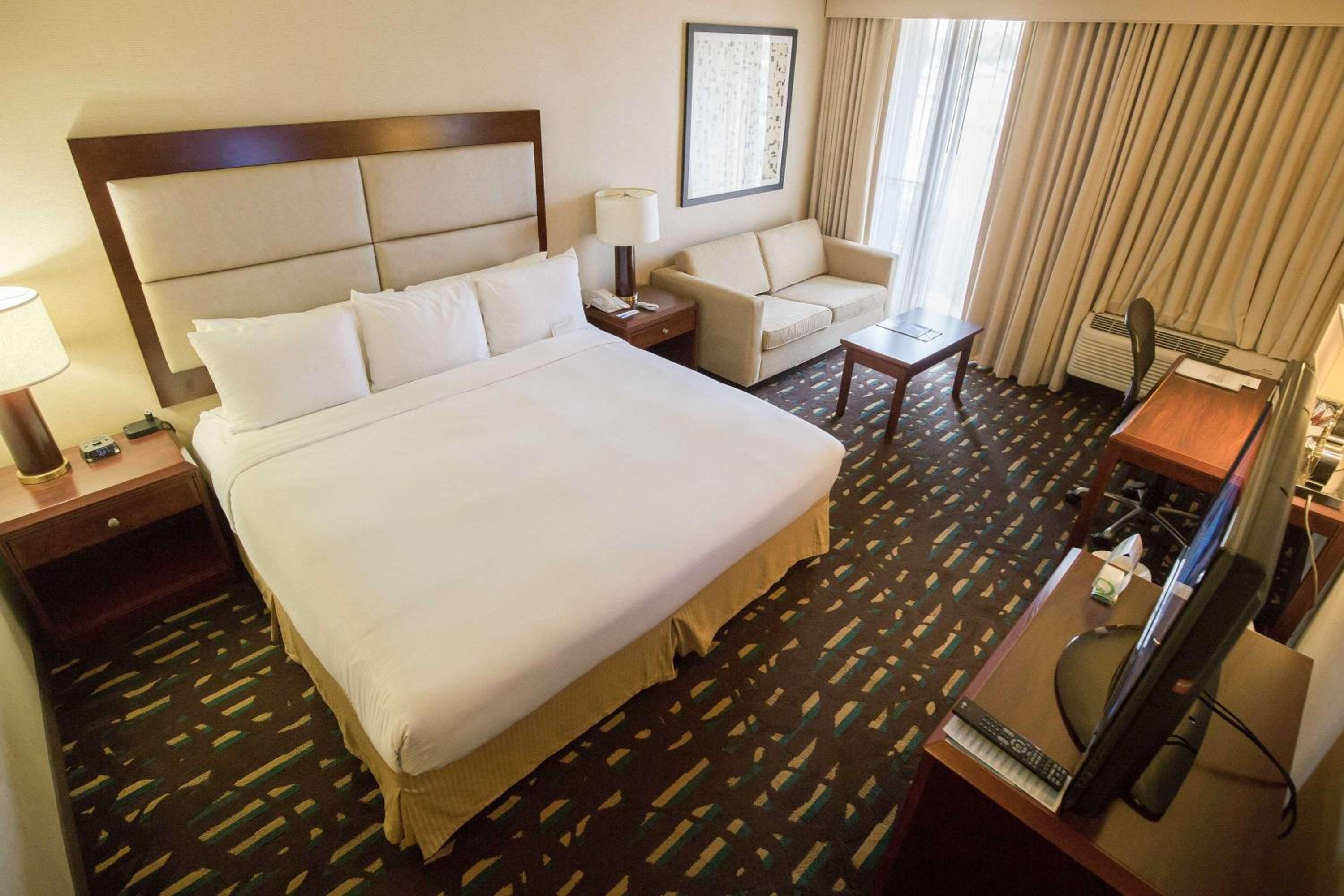 Executive King Room - Non-Smoking photo 1