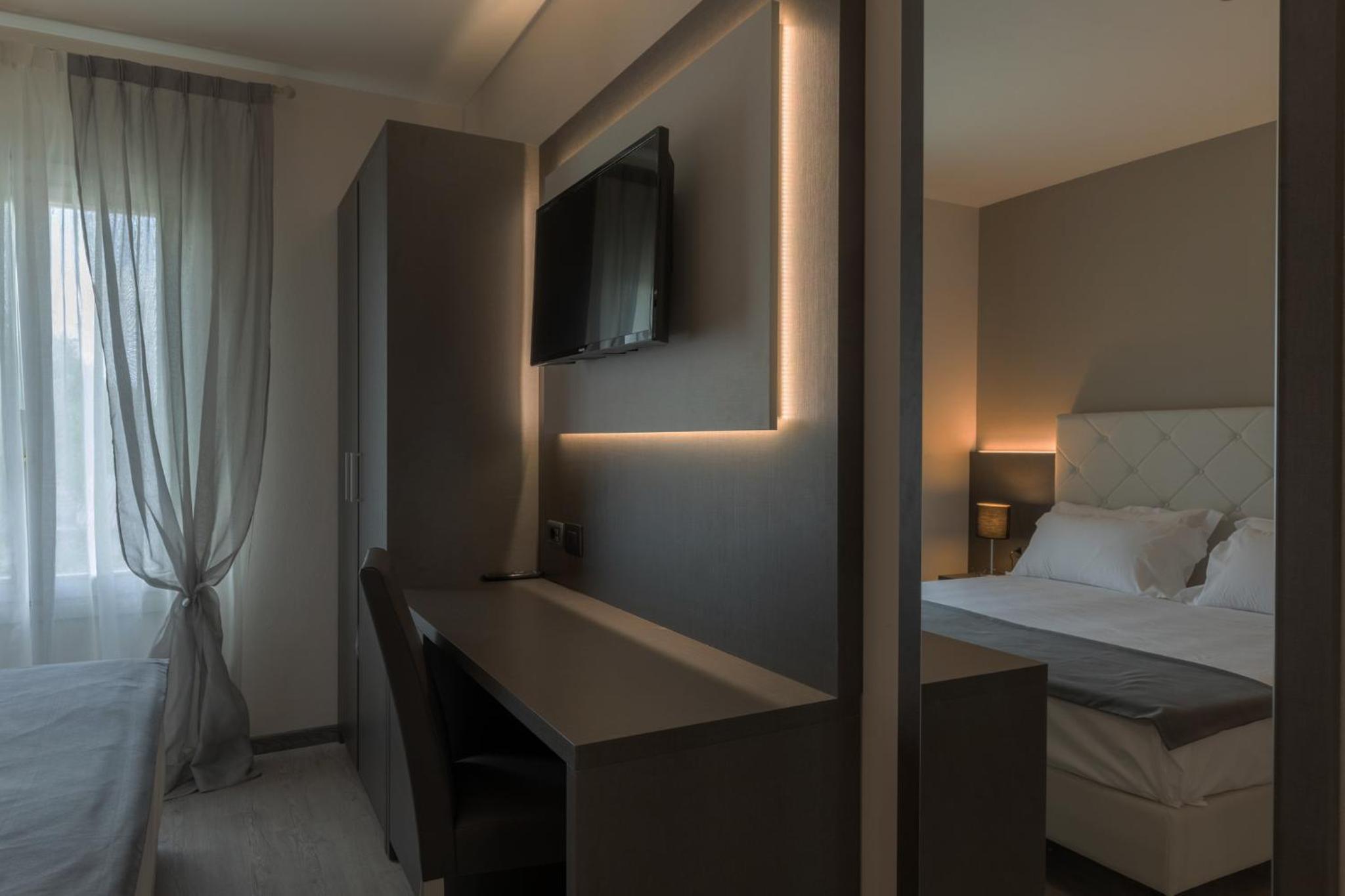 Junior Suite - Photo 1