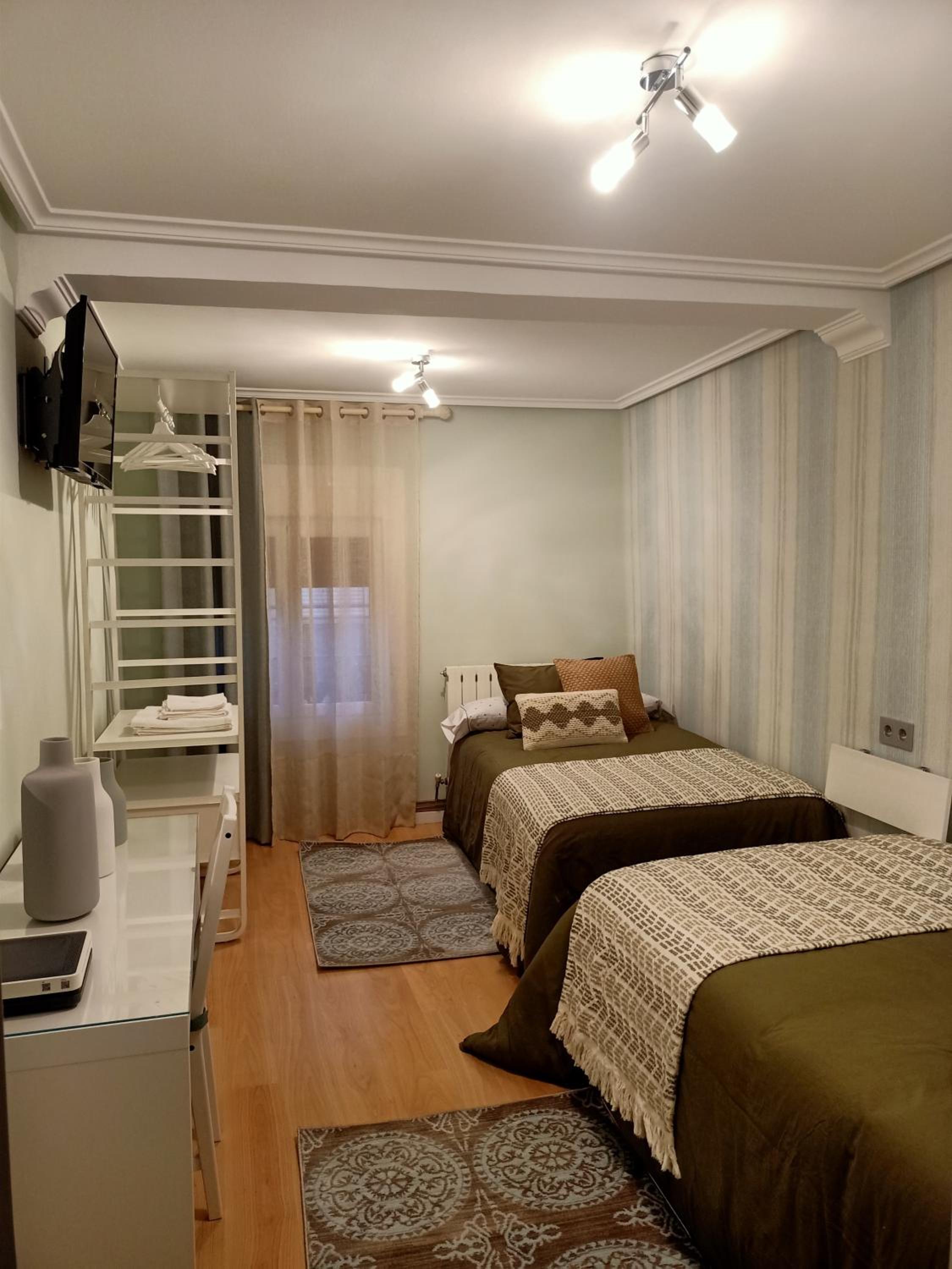 Two-Bedroom Apartment - Photo 16