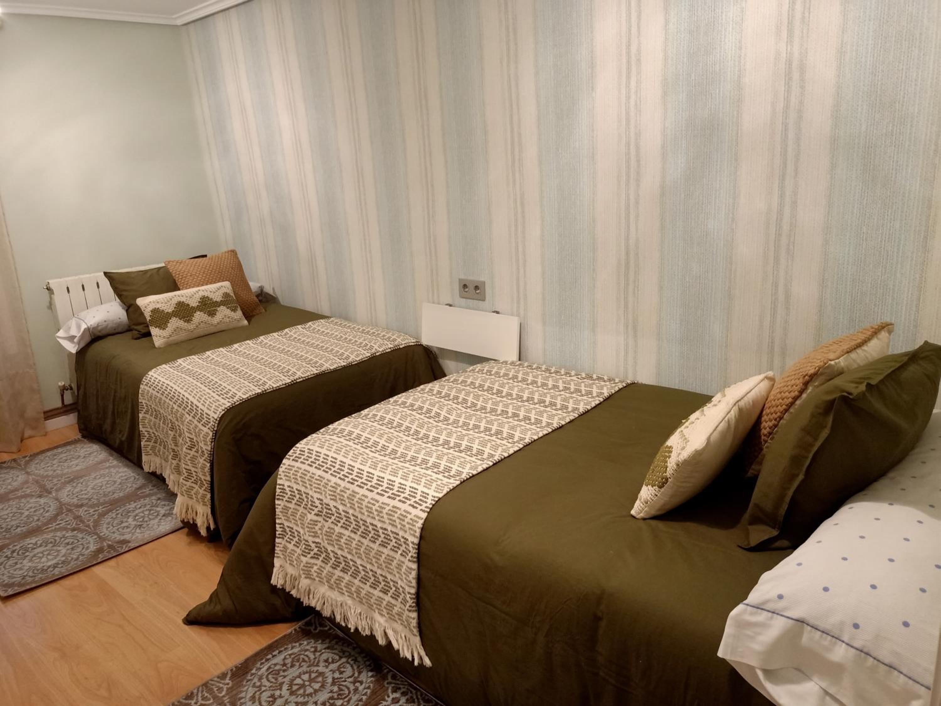 Two-Bedroom Apartment - Photo 15