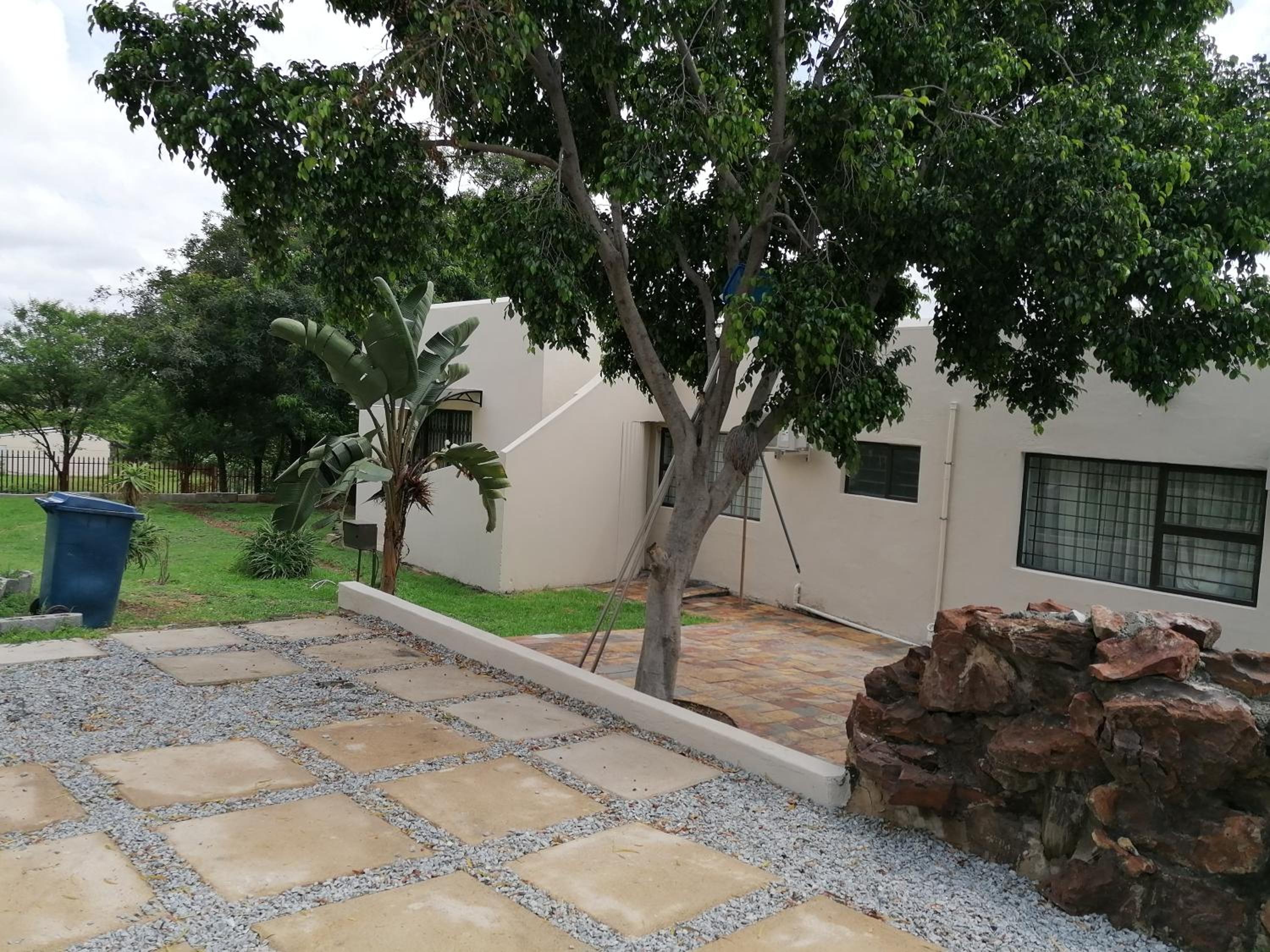 Three-Bedroom Villa - Photo 53