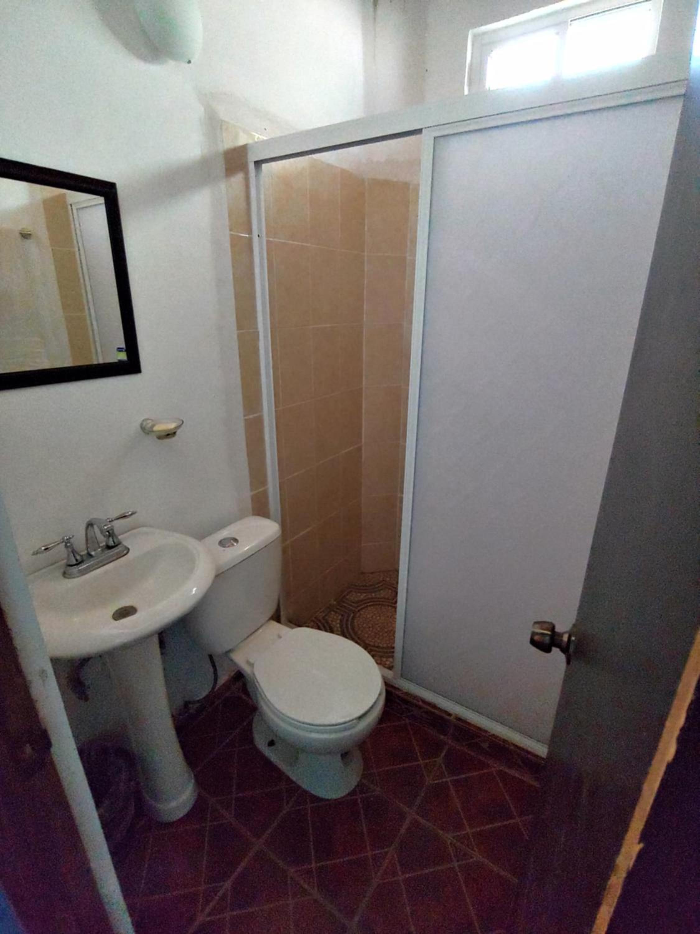 Standard Double Room - Photo 3