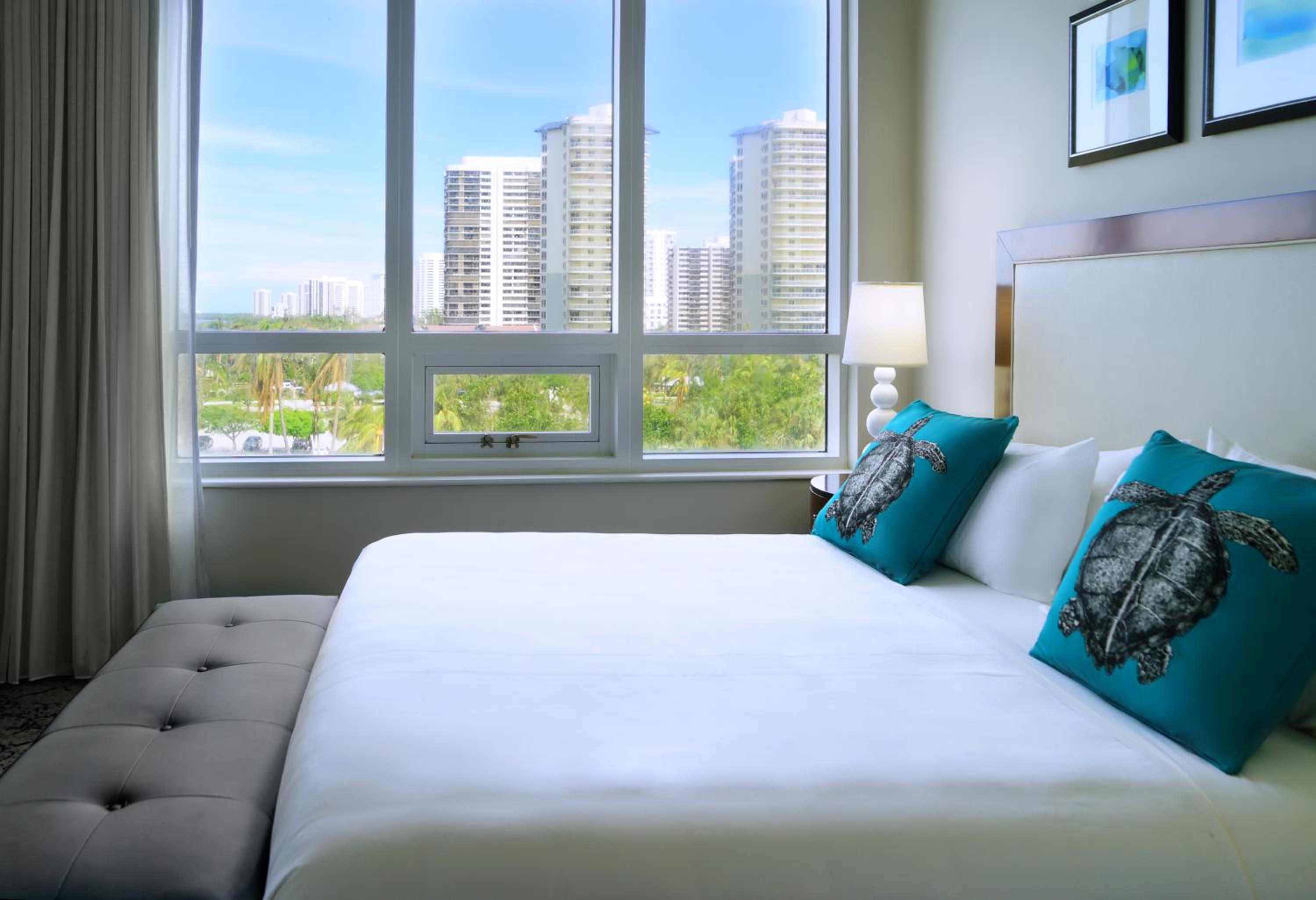 2 Bedroom Suite, Ocean View, Large Balcony  photo 1