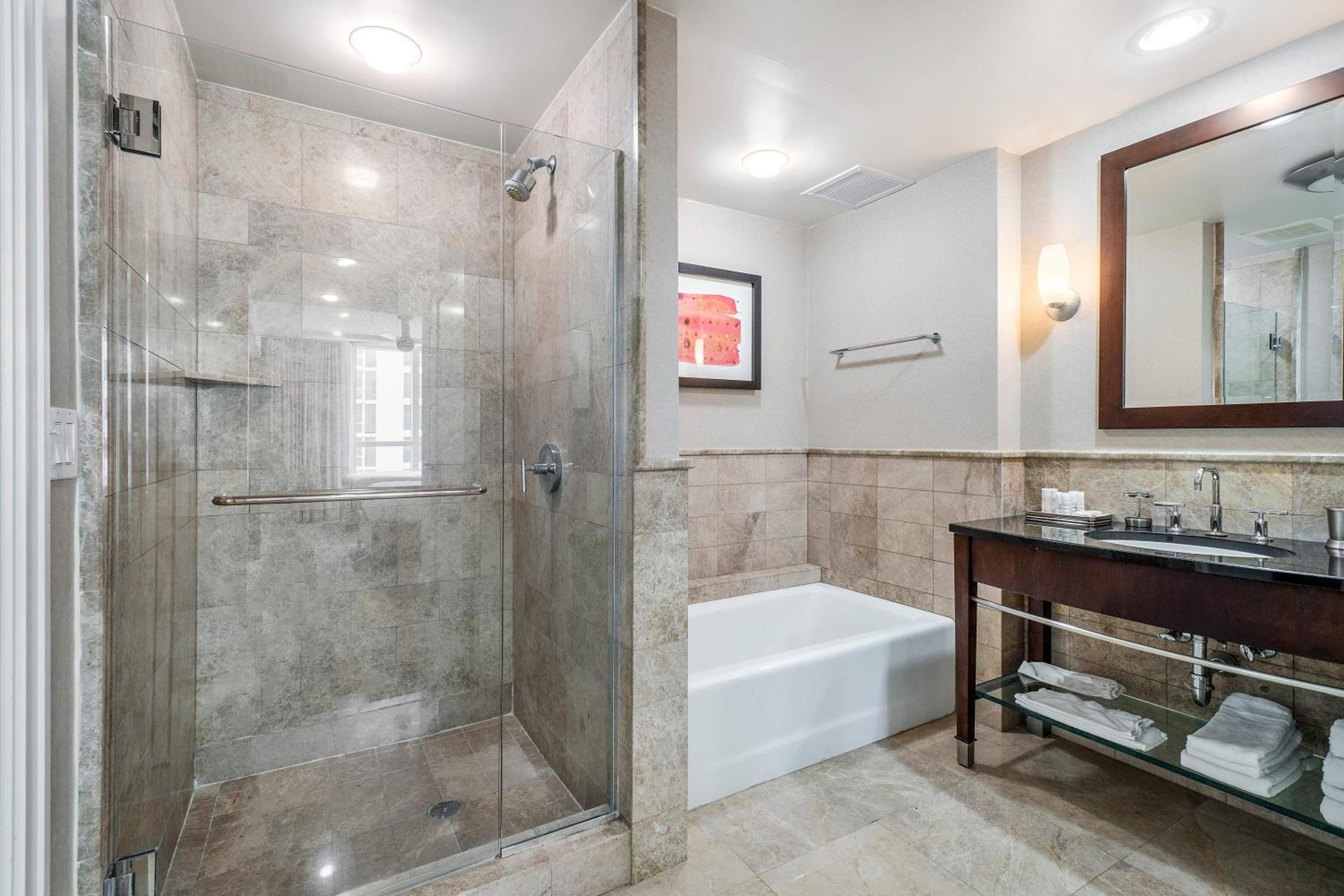 Premium, 2 Bedroom Suite, With Ocean View, Balcony photo 2