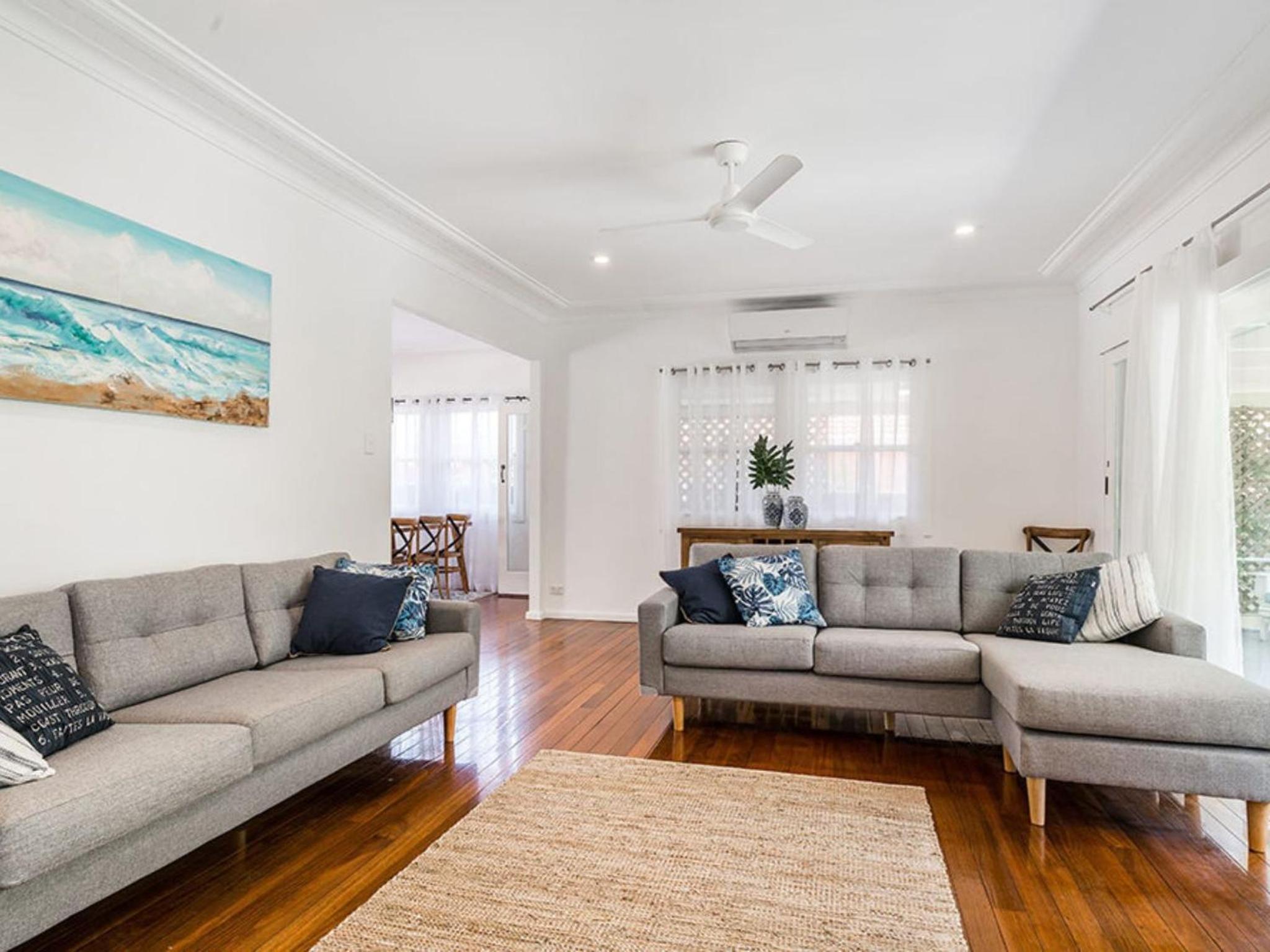 Three-Bedroom House photo 1