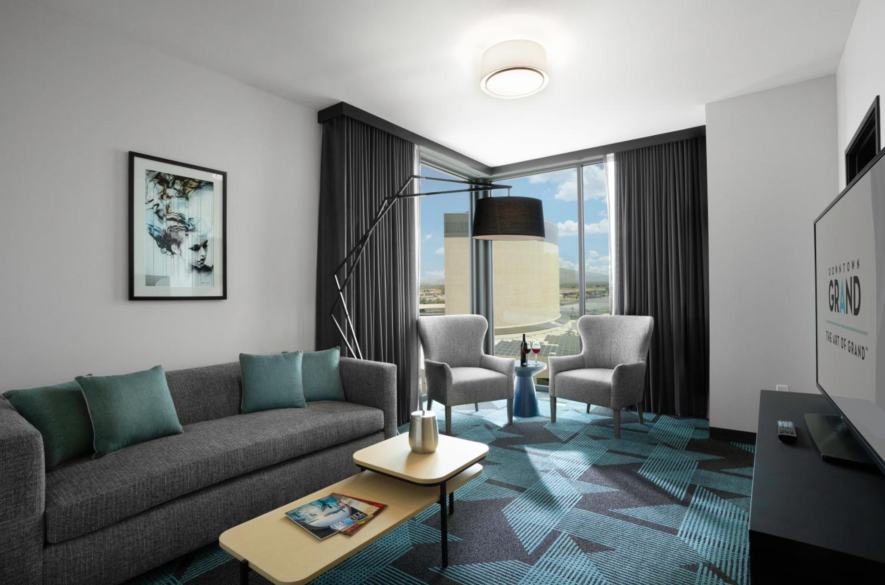 Gallery Tower 1 Bedroom Suite King - Photo 4